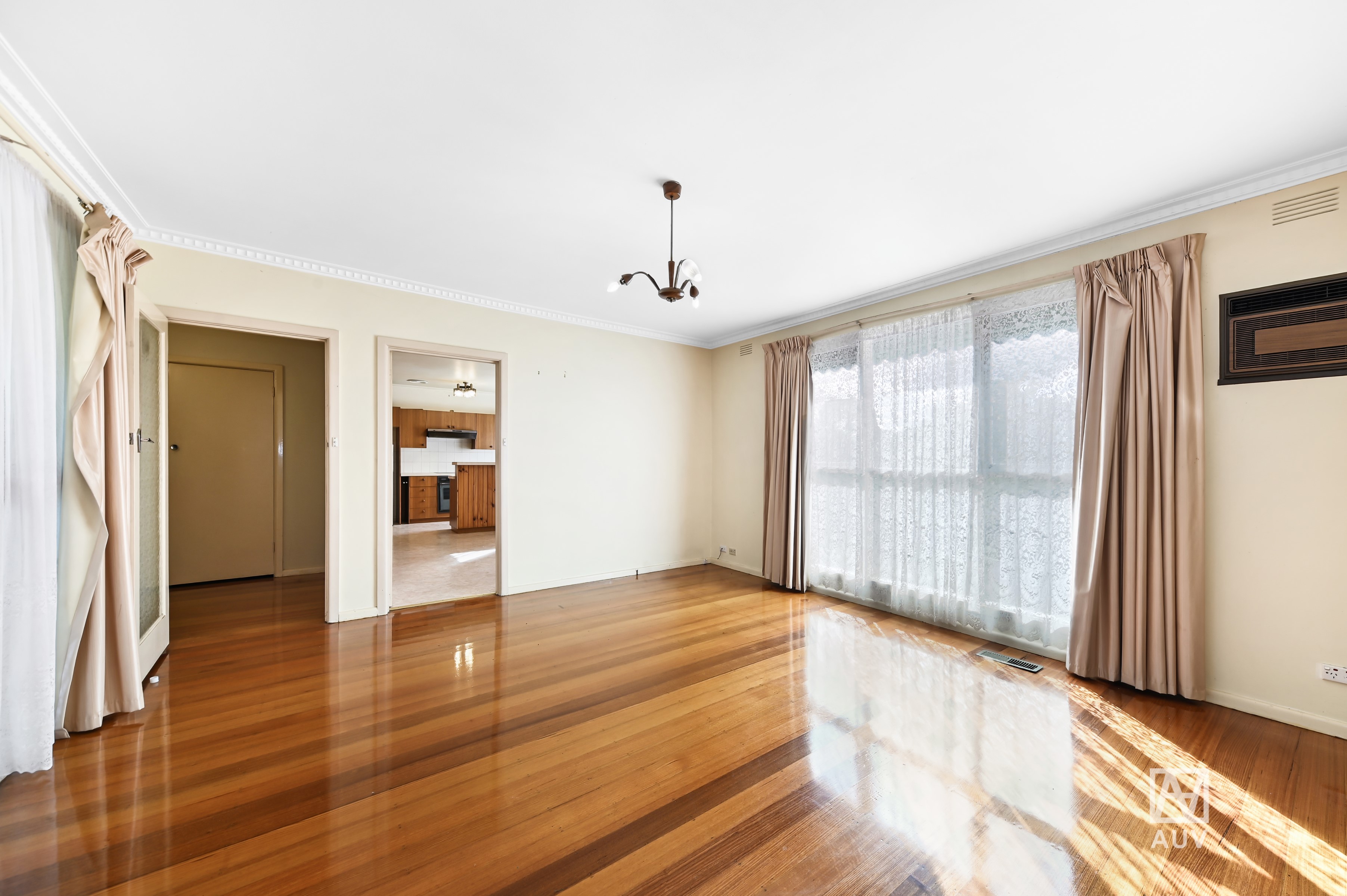 7 Leura Street, Doncaster East - Thumbnail 3