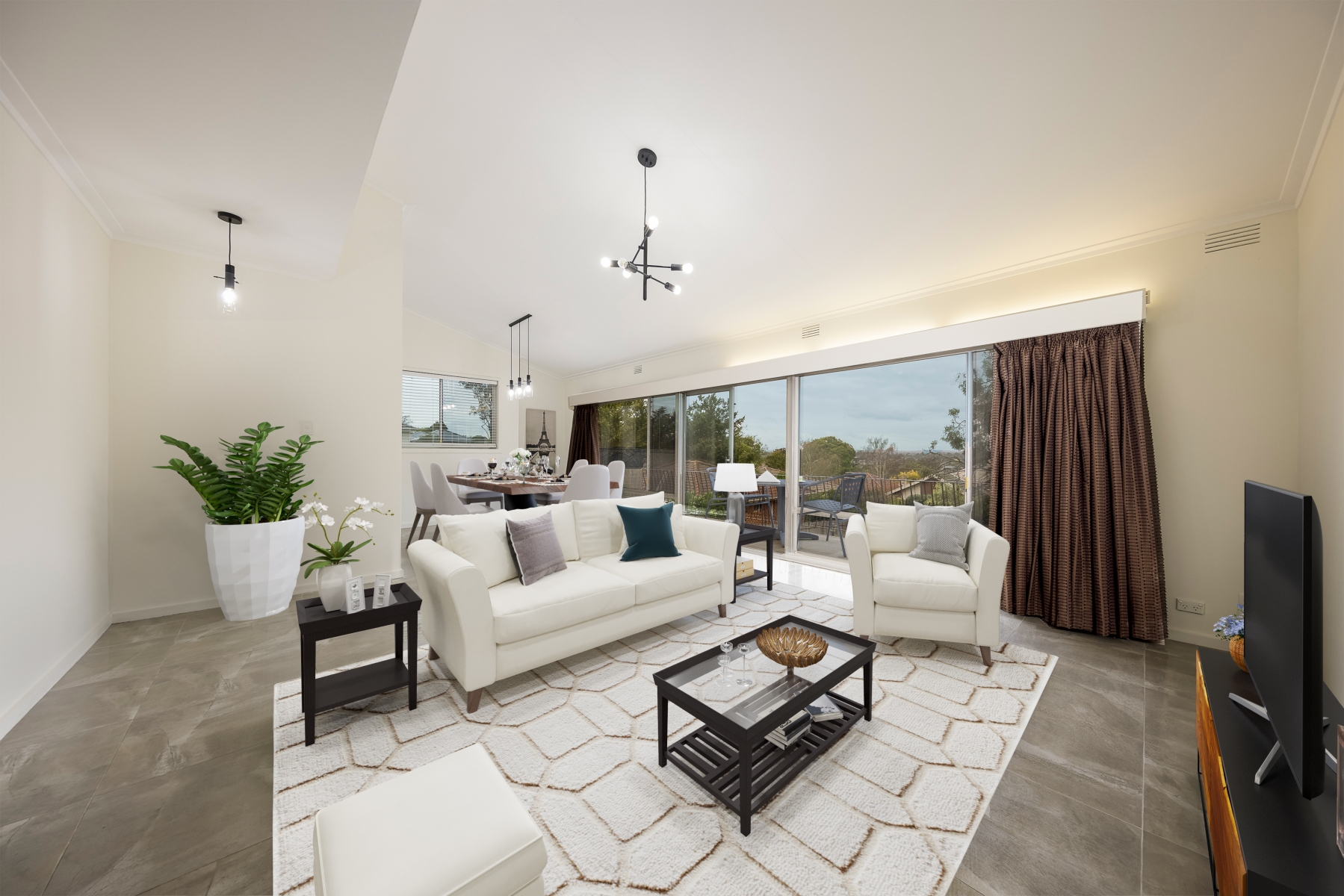 212 Waiora Road, Rosanna - Thumbnail 2