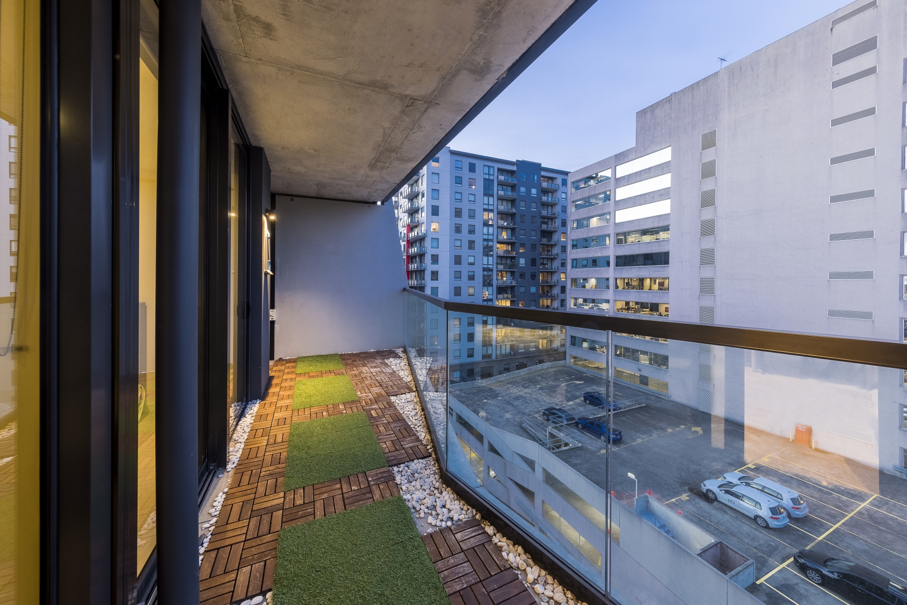 710/77 Queens Road, Melbourne - Thumbnail 3