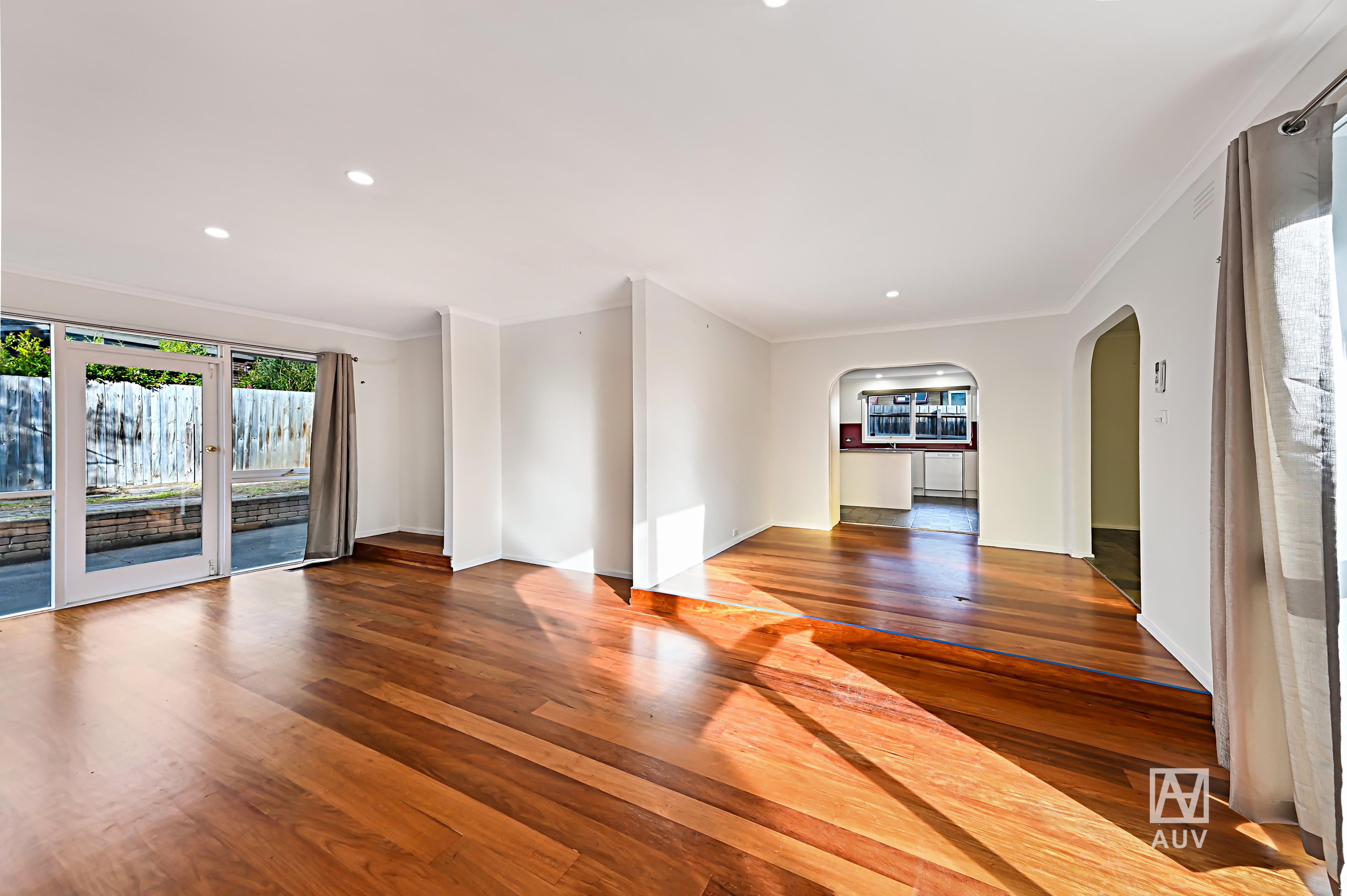 828 High Street Rd, Glen Waverley - Thumbnail 2