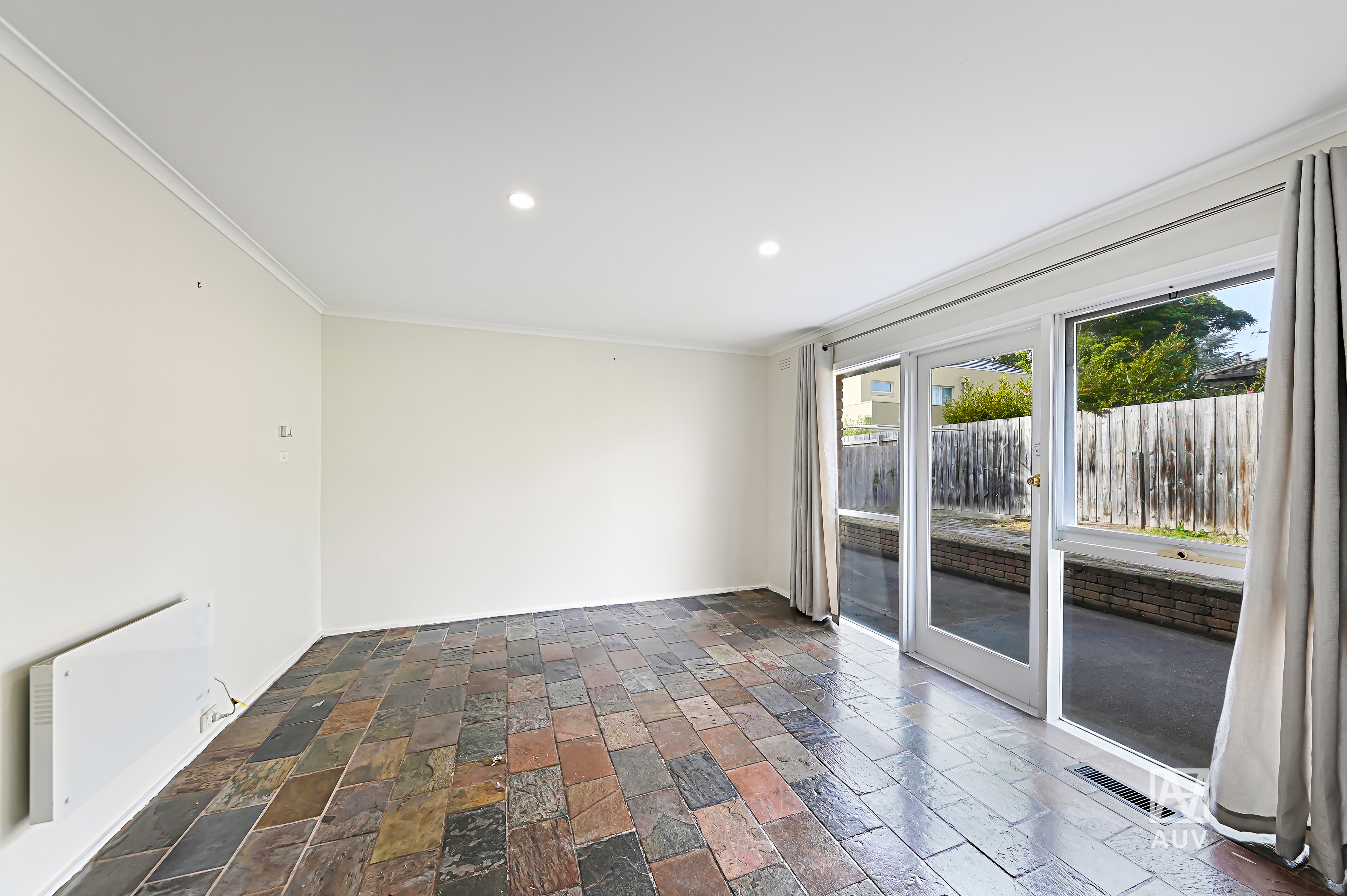 828 High Street Rd, Glen Waverley - Thumbnail 4