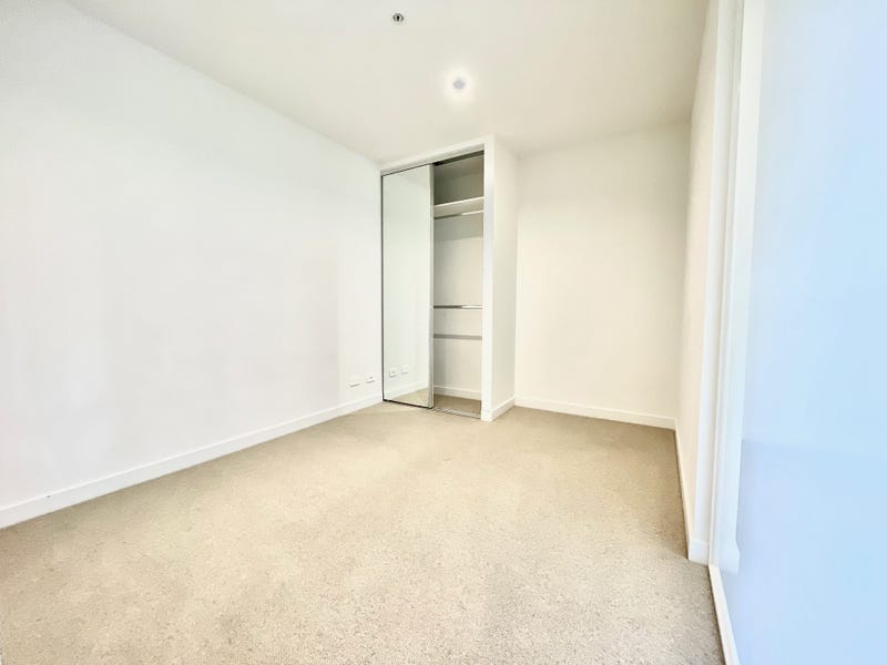 112/56 Kambrook Road, Caulfield North - Thumbnail 3