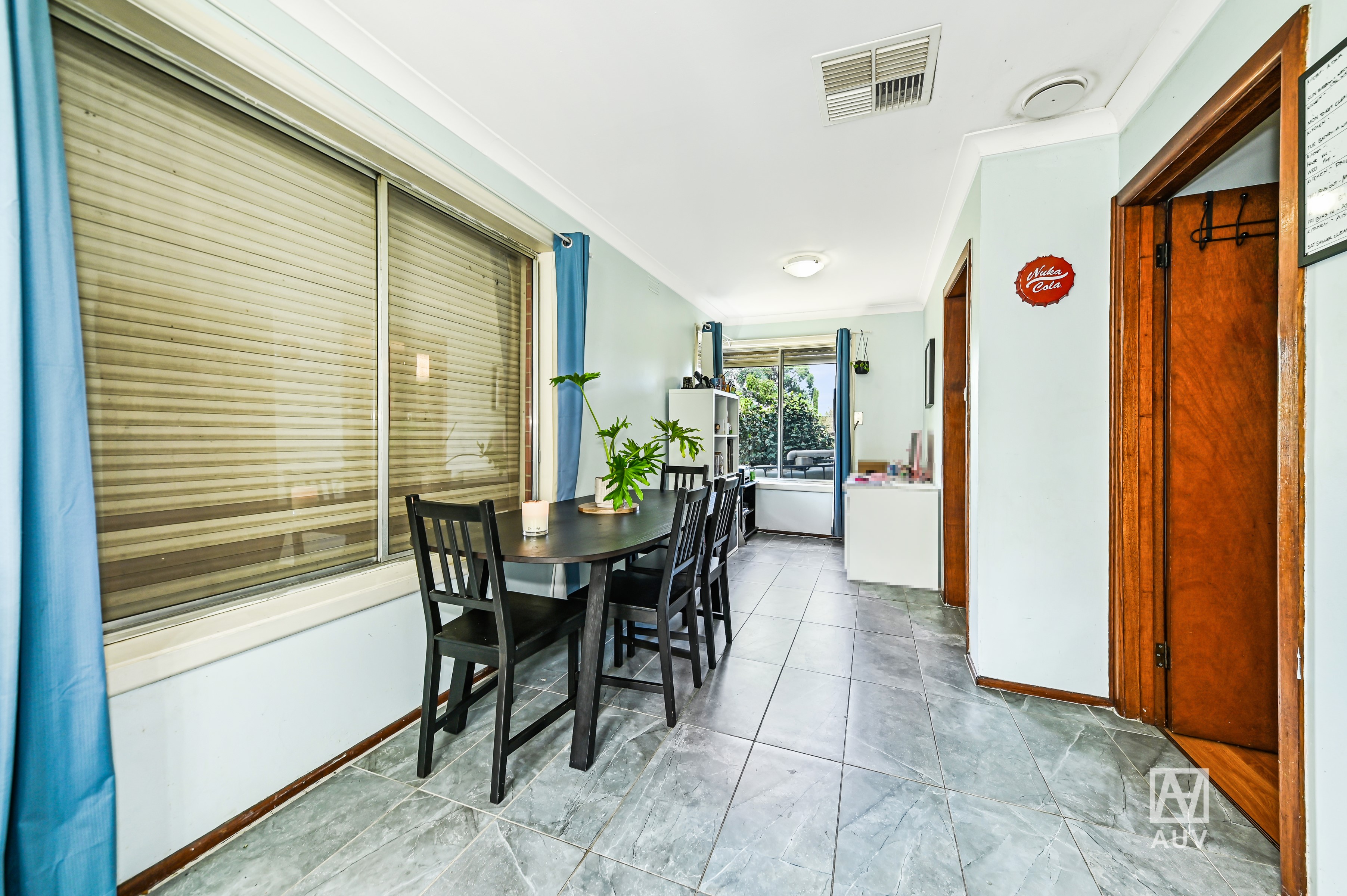 17 Simon Street, Clayton South - Thumbnail 4