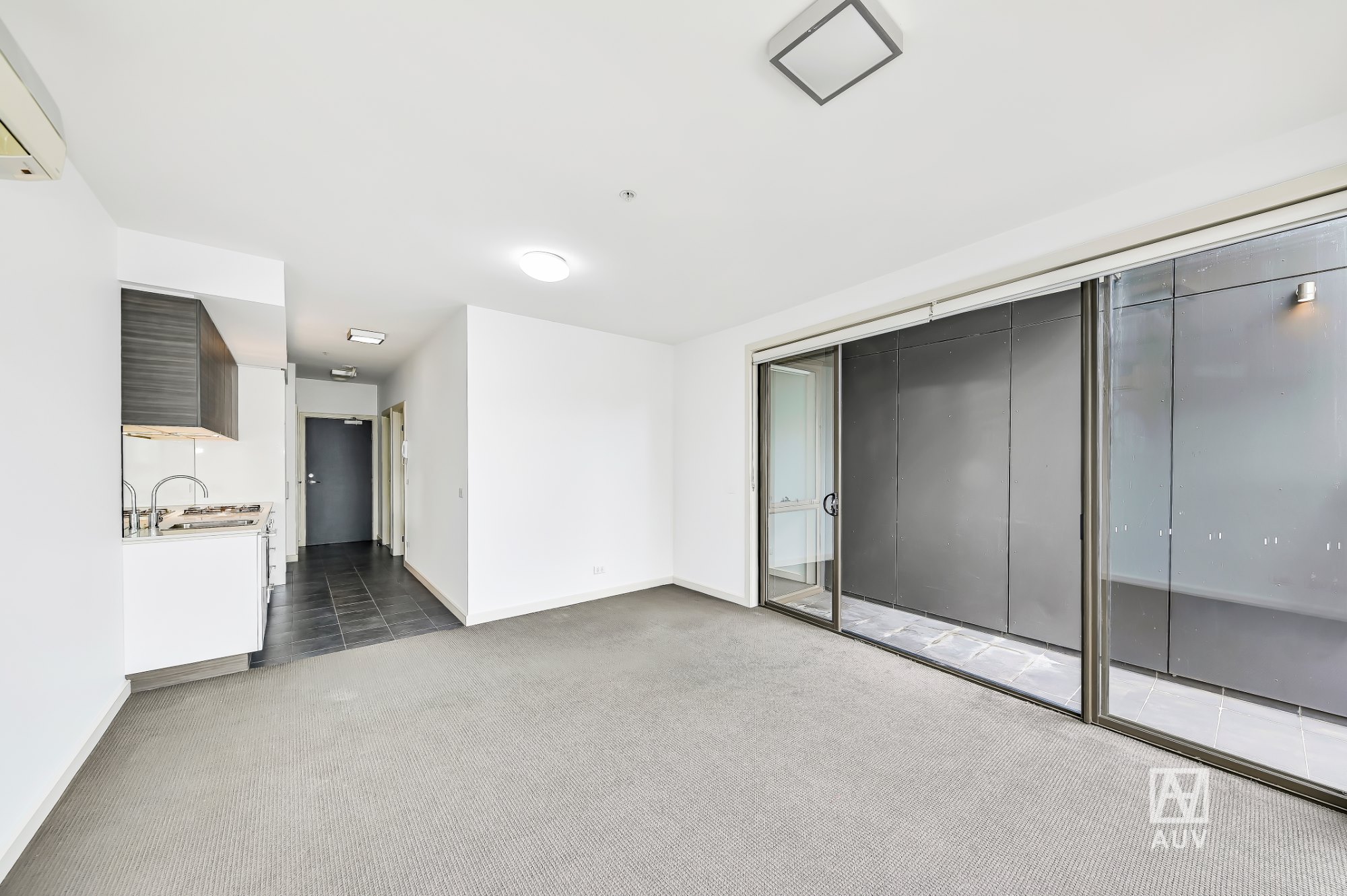 106/4 Yarra Bing Cres, Burwood - Thumbnail 3