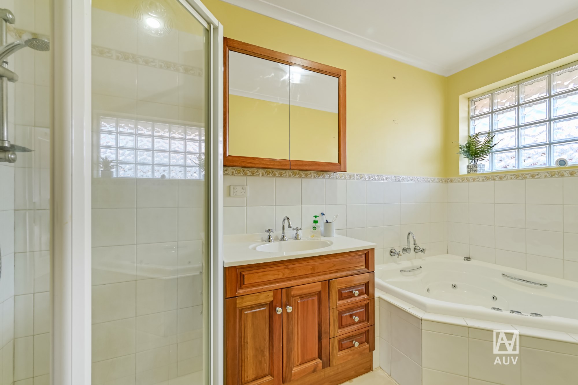 2 Nemet Court, Noble Park North - Thumbnail 8