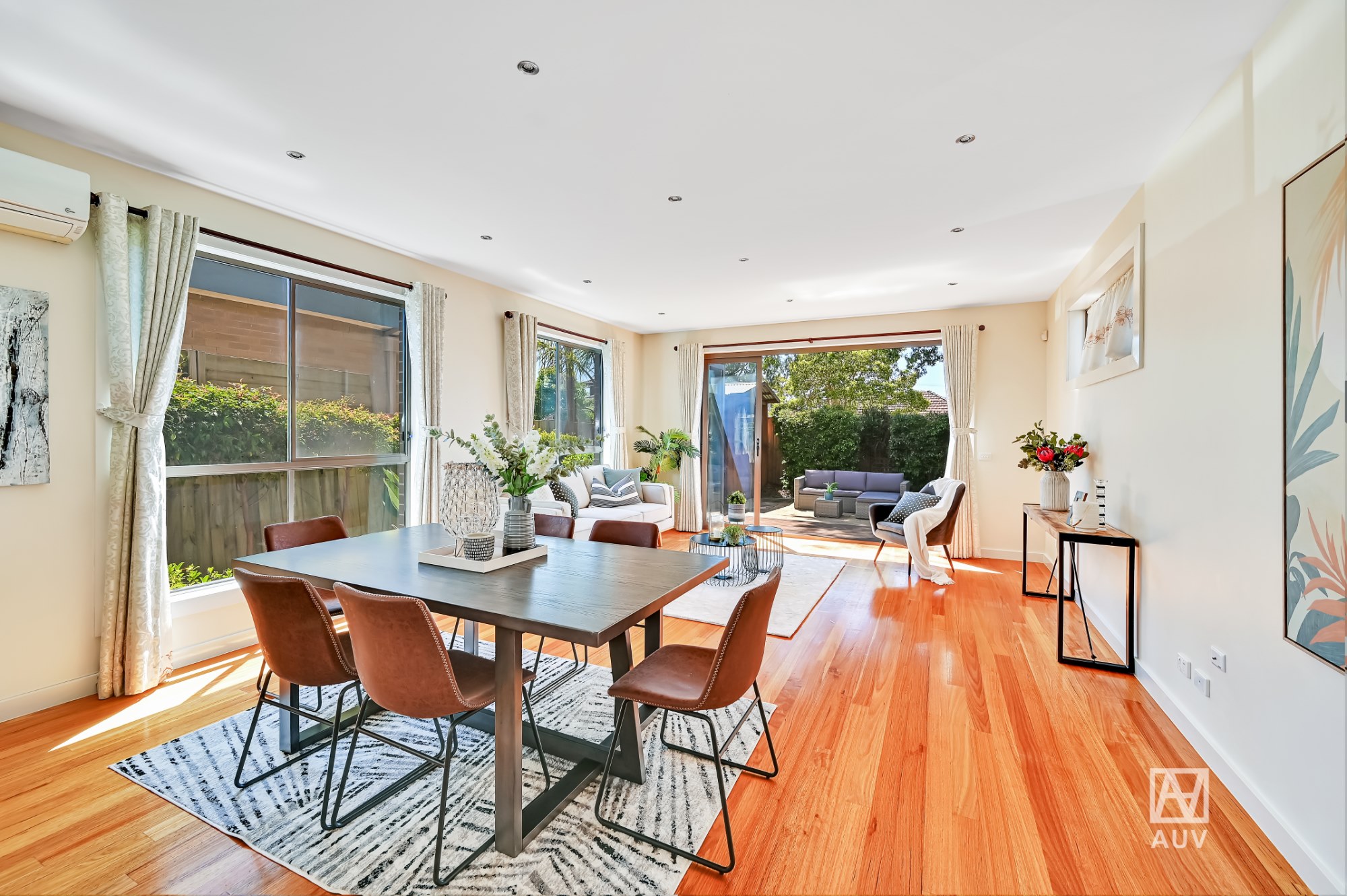 2/27 Jacqueline Road, Mount Waverley - Thumbnail 2