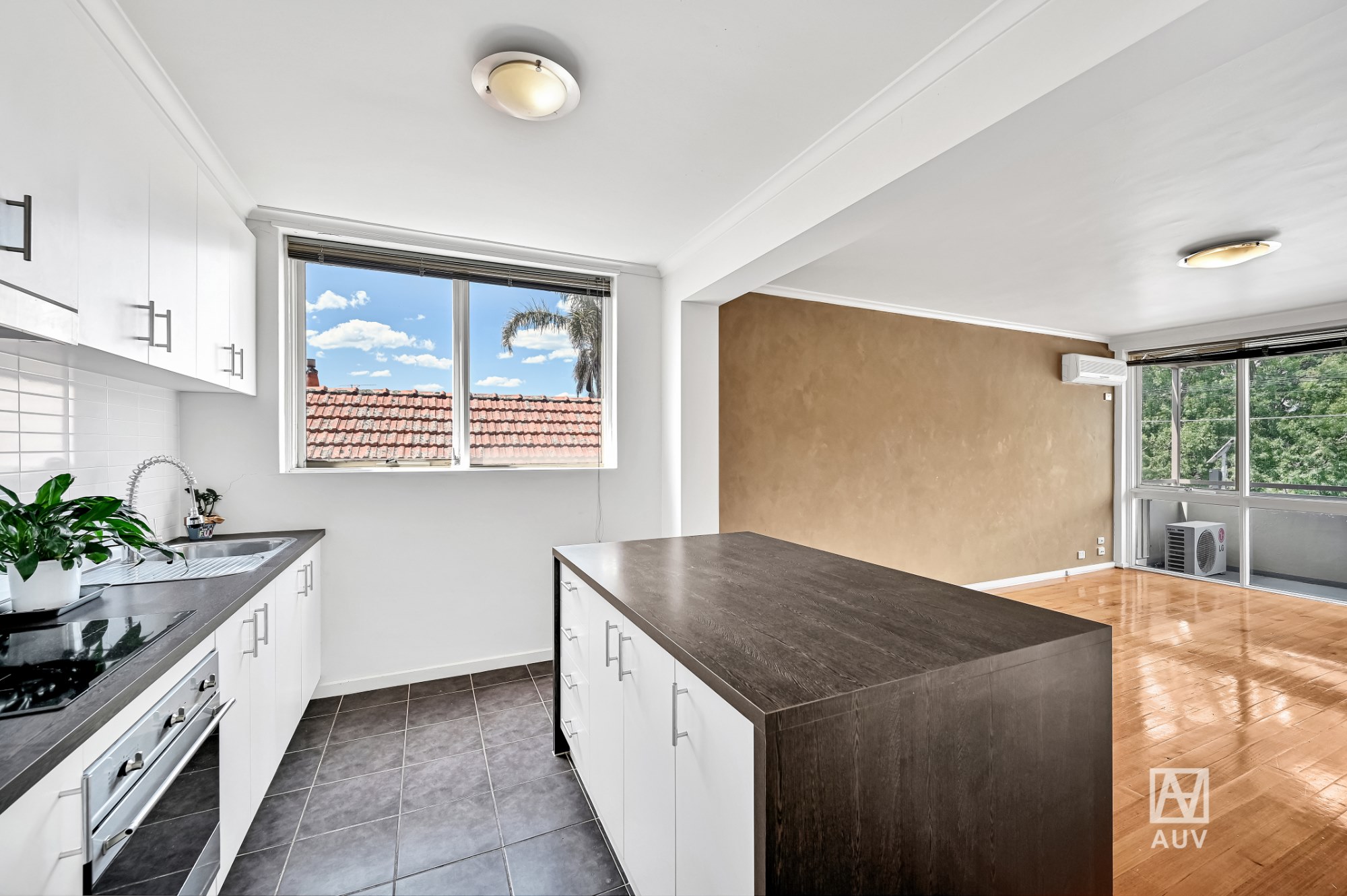 2/75 Hotham Street, Balaclava - Thumbnail 4