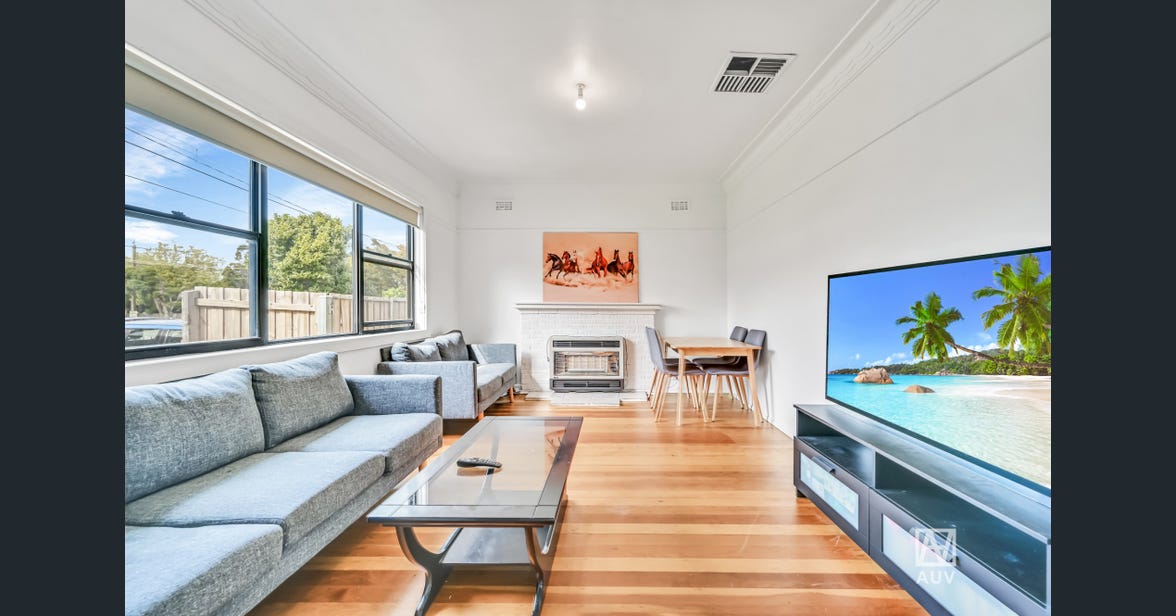 994 Centre Road, Oakleigh South - Image 1