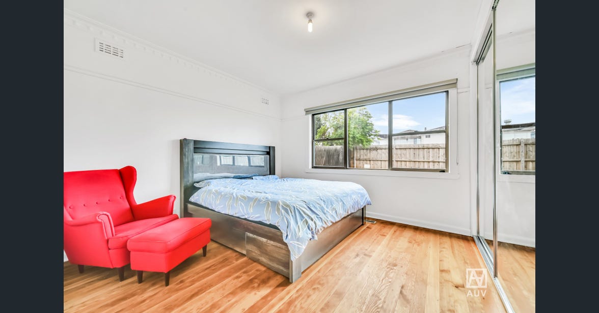 994 Centre Road, Oakleigh South - Thumbnail 3