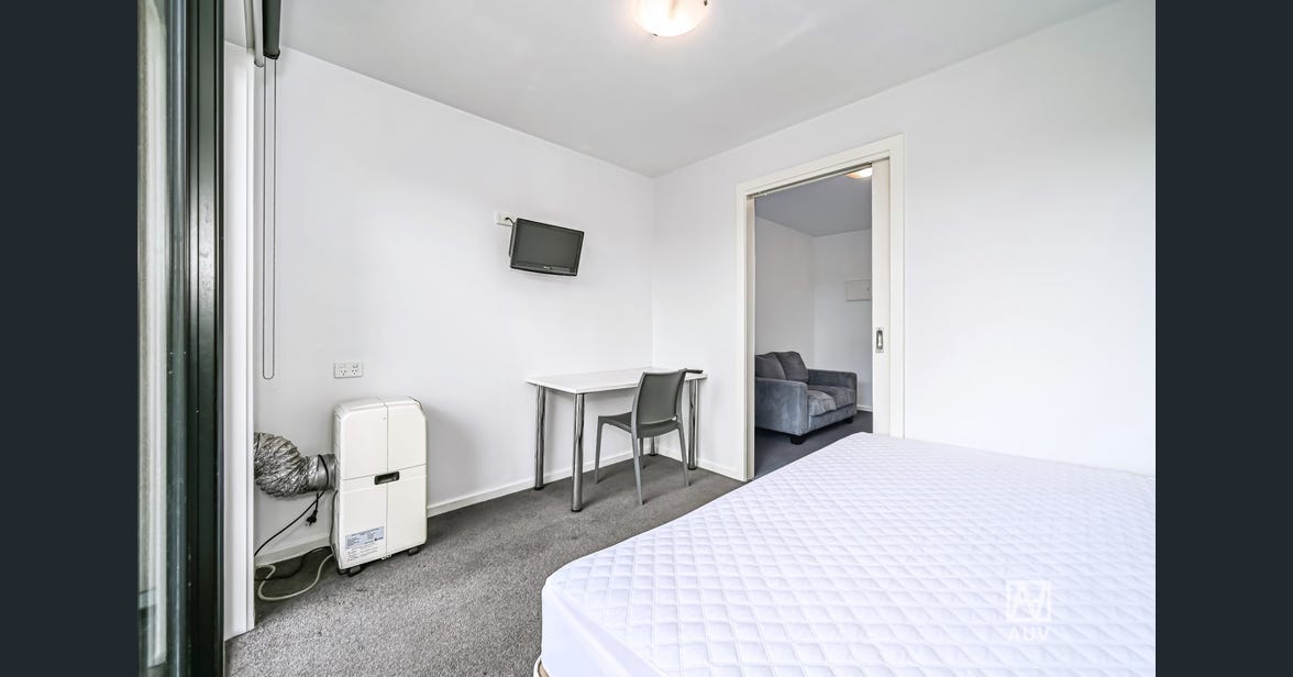 221/484 Elgar Road, Box Hill - Thumbnail 3