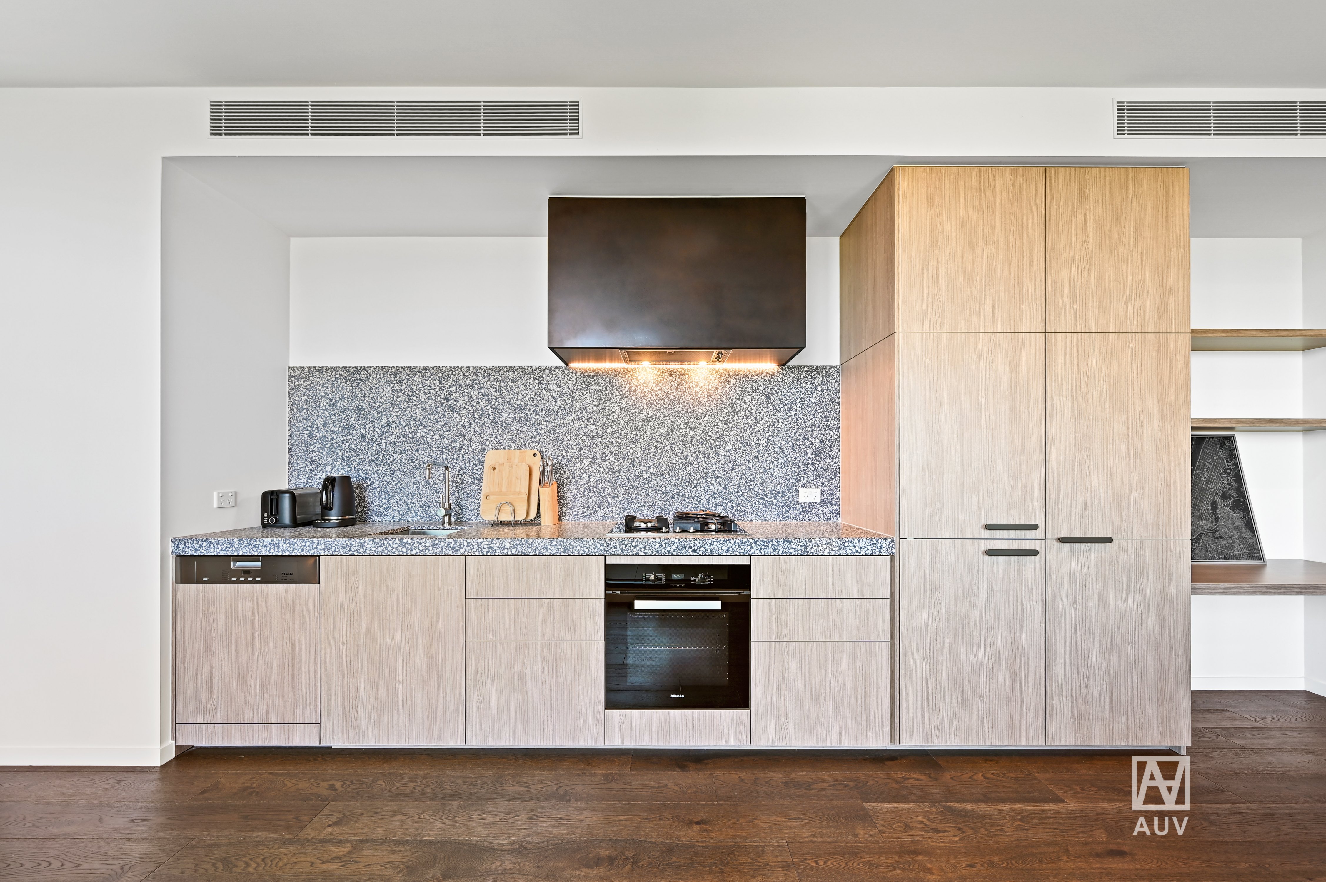 409/112 Adderley Street, West Melbourne - Thumbnail 3