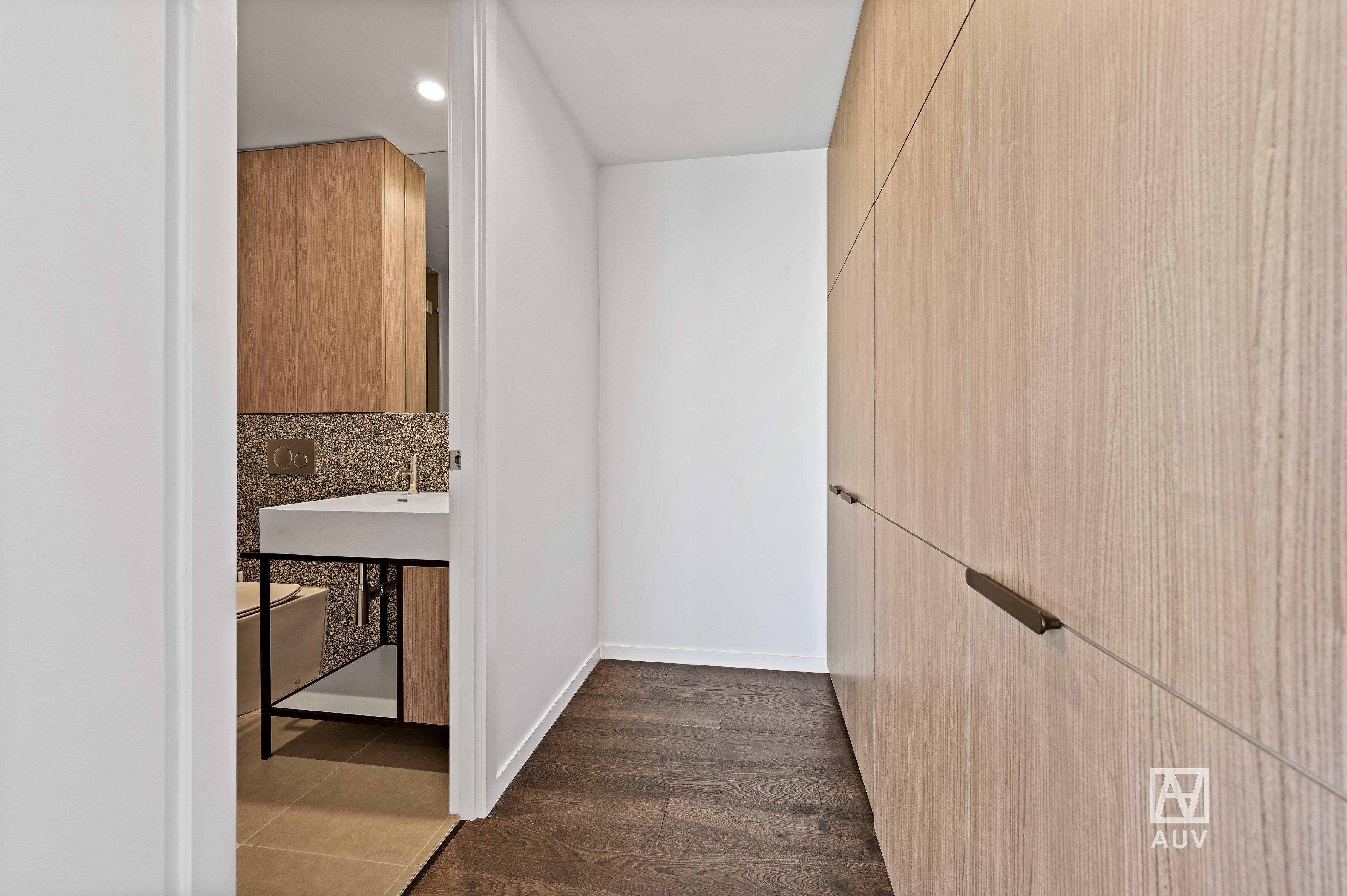 409/112 Adderley Street, West Melbourne - Thumbnail 8