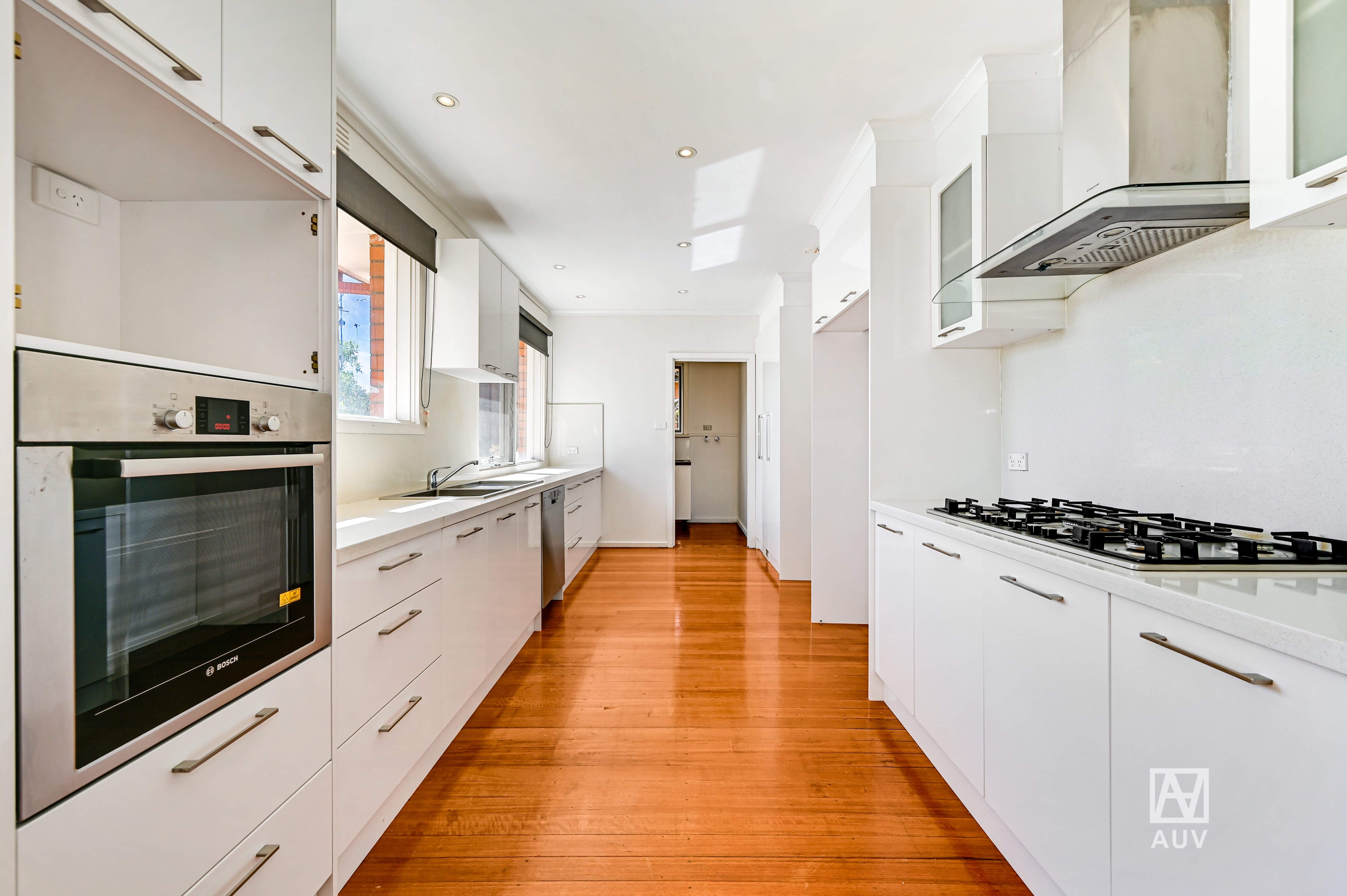 71 Canterbury Road, Blackburn - Thumbnail 2