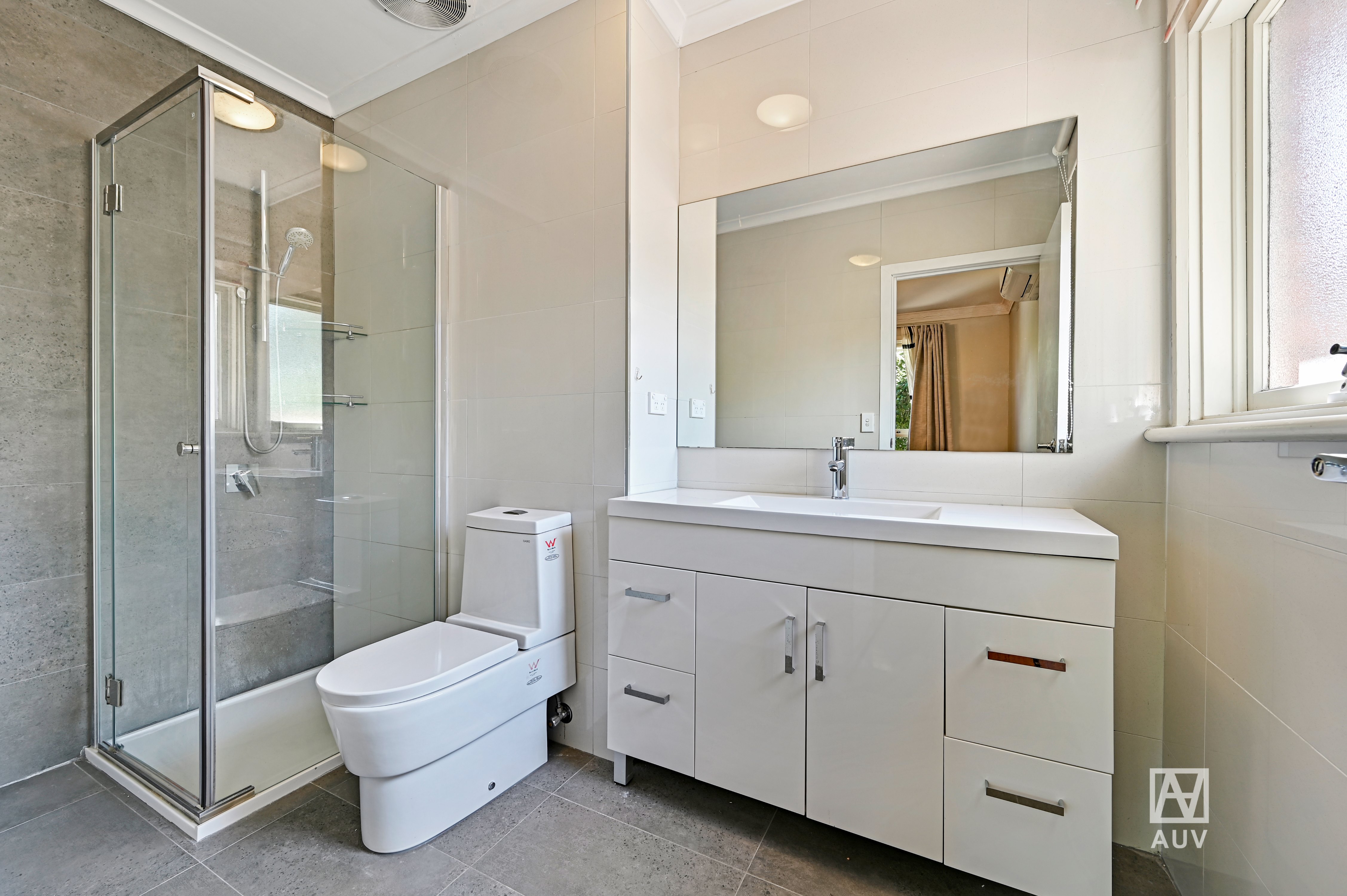 71 Canterbury Road, Blackburn - Thumbnail 5