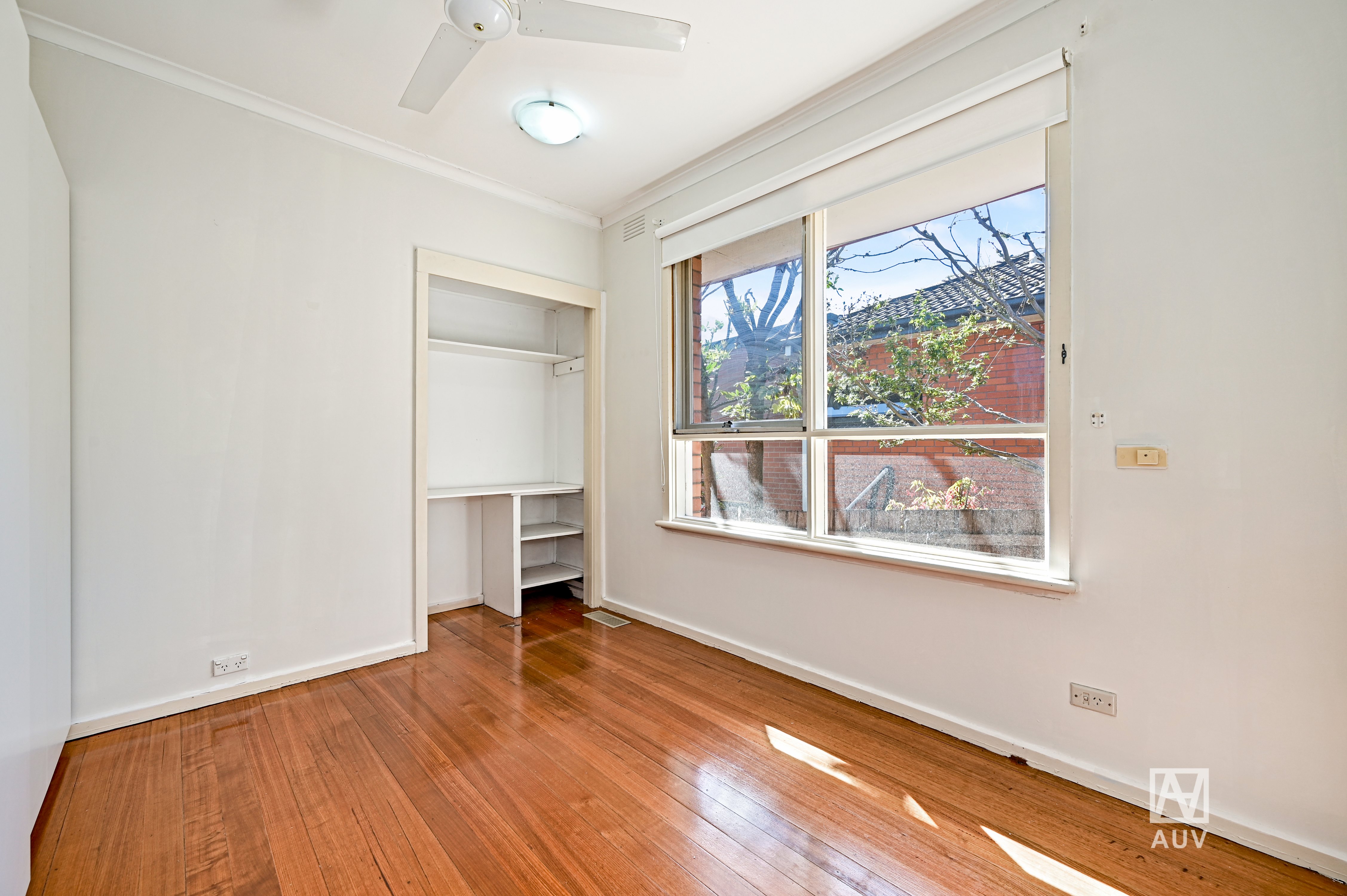 71 Canterbury Road, Blackburn - Thumbnail 7