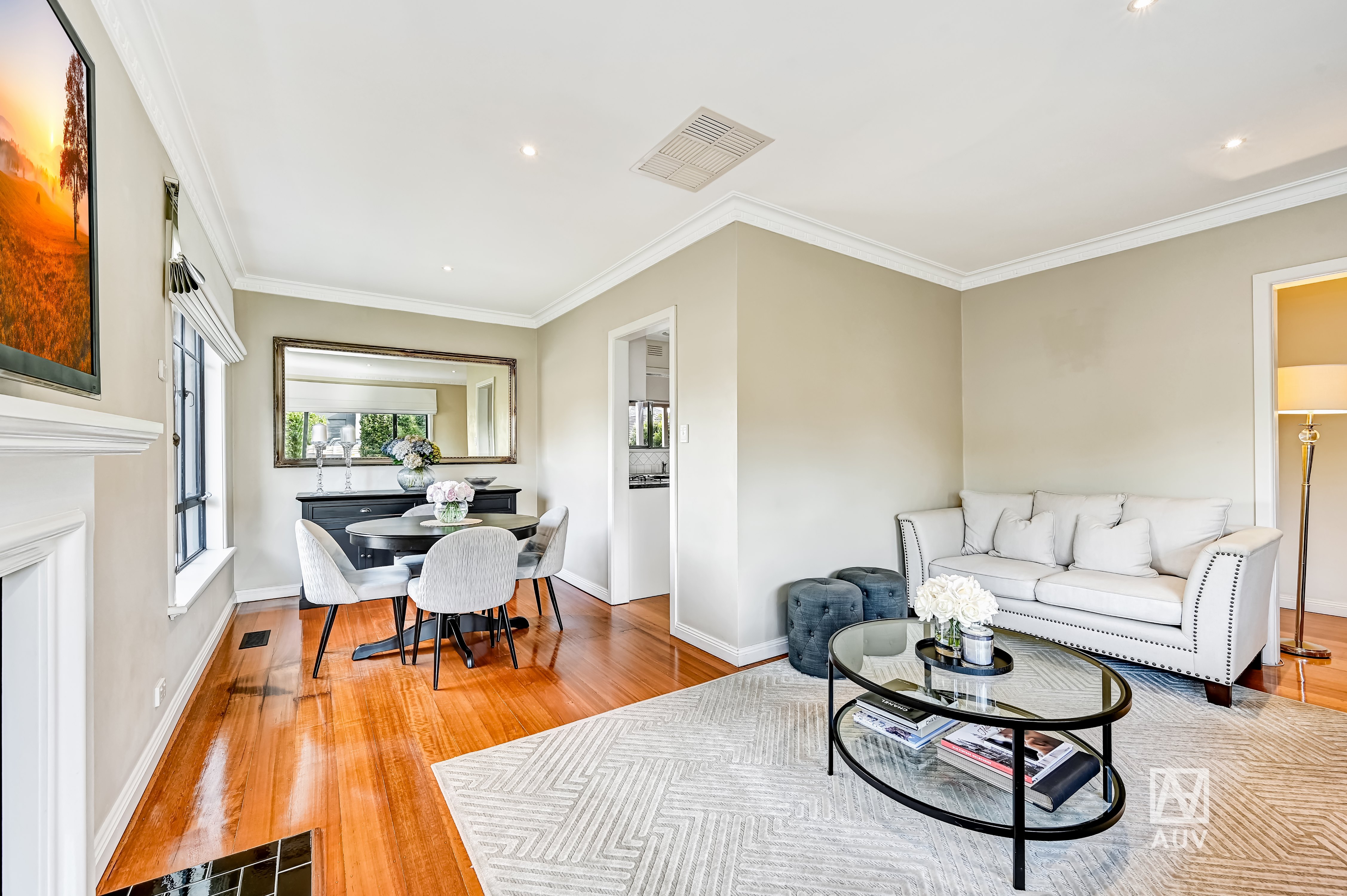 9 Hodgson Grove, Bentleigh East, - Thumbnail 2