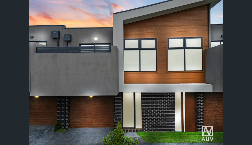 3/5 Masters Street, Dandenong - Image 1