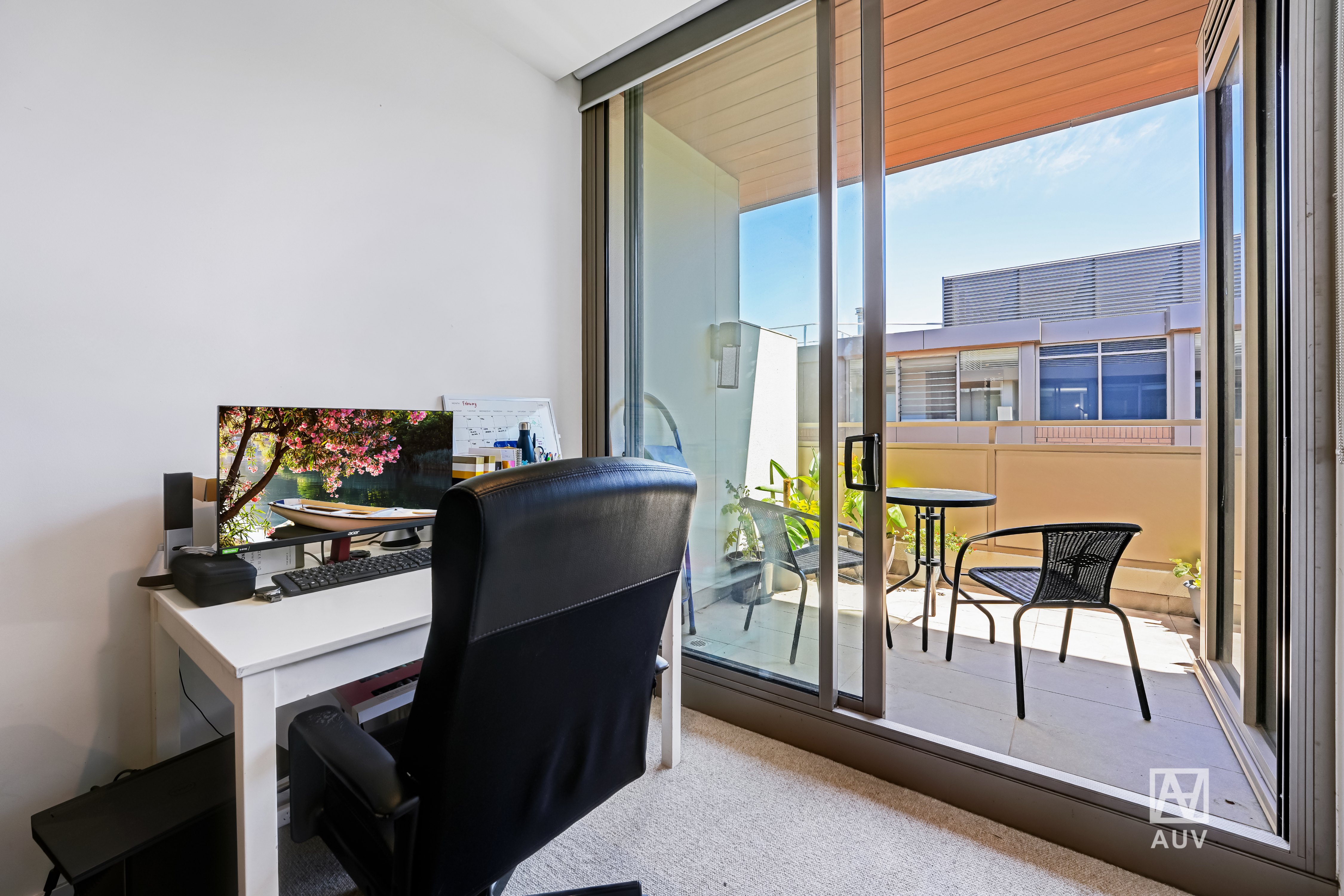 508/15 Bond Street, Caulfield North - Thumbnail 3