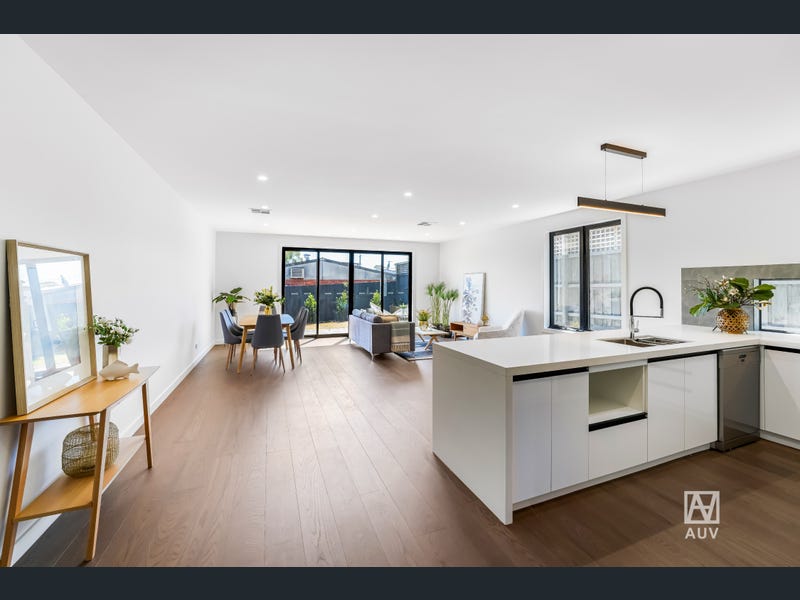 39B Dromana Avenue, Bentleigh East - Image 1