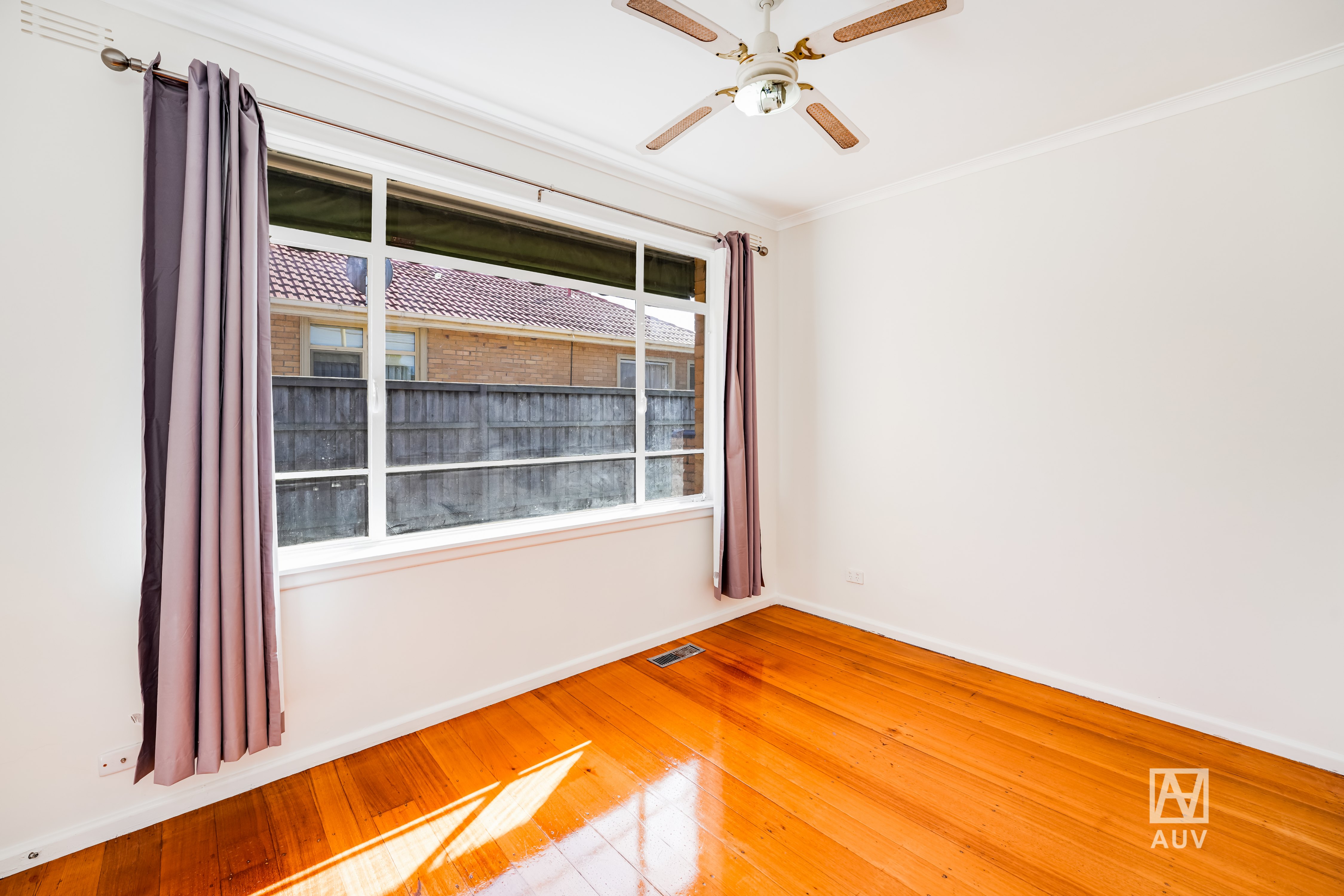 2 Martin Court, Bentleigh East - Thumbnail 5