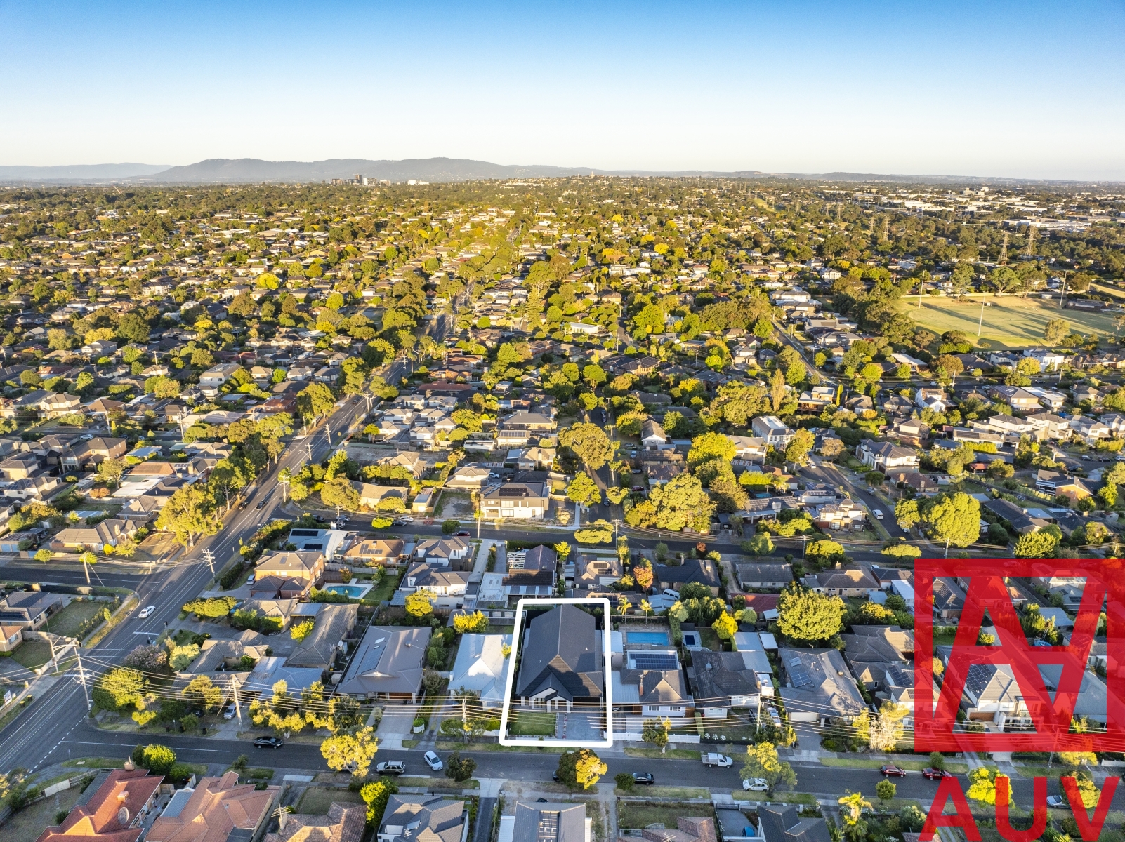 6 Tuhans Road, Mount Waverley - Thumbnail 3
