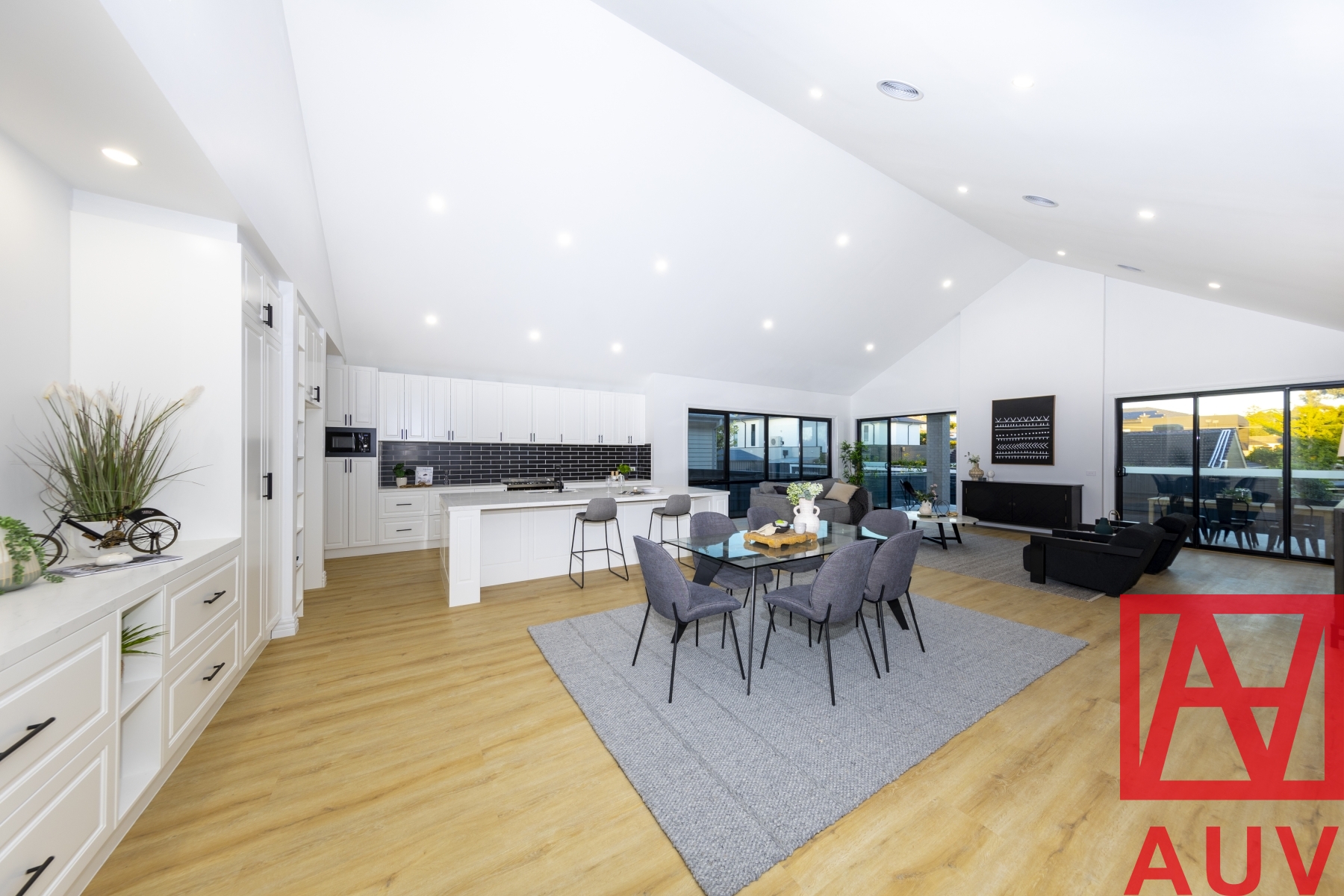 6 Tuhans Road, Mount Waverley - Thumbnail 4