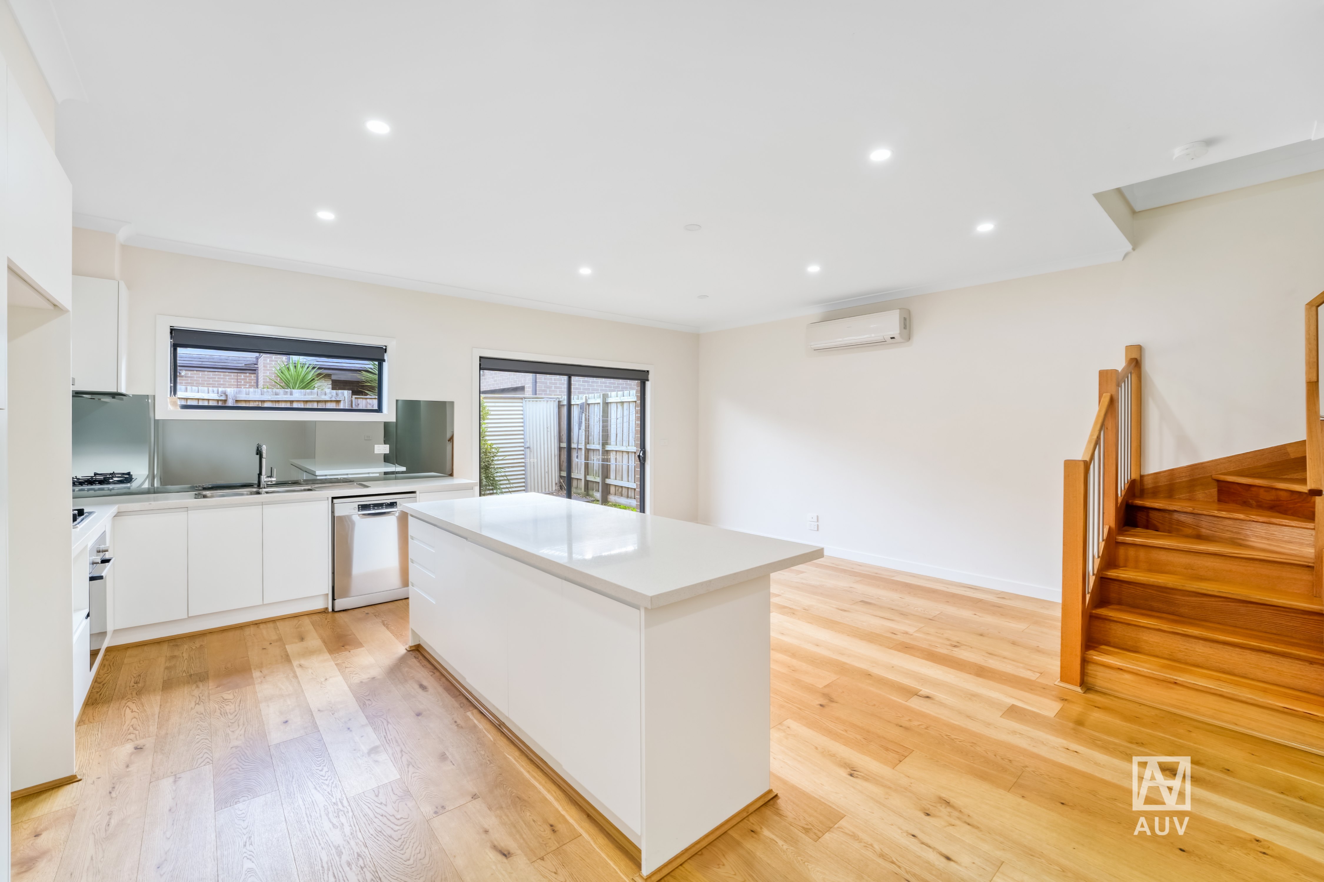 6/25-27 Coane Street, Oakleigh East - Thumbnail 2
