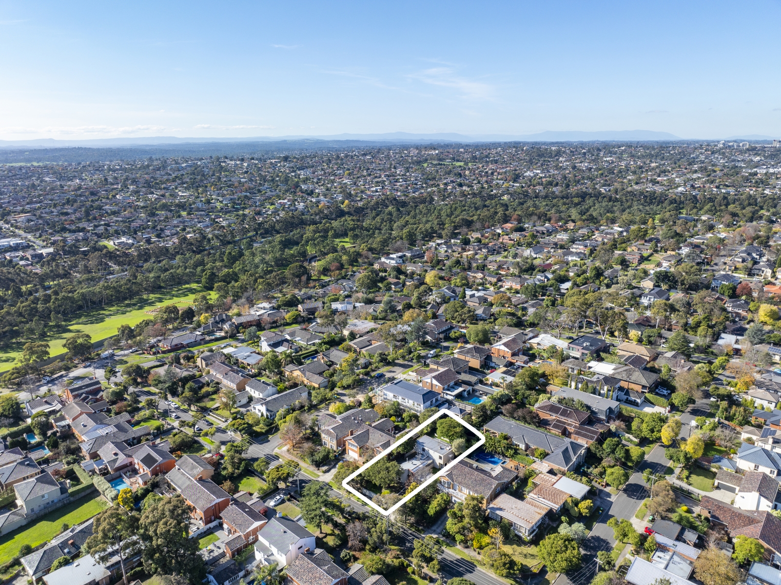 9 Seattle Street, Balwyn North - Thumbnail 3