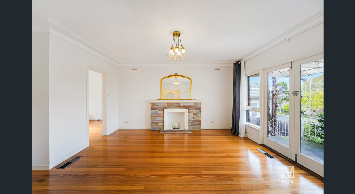 43 Stocks Road, Mount Waverley - Thumbnail 3