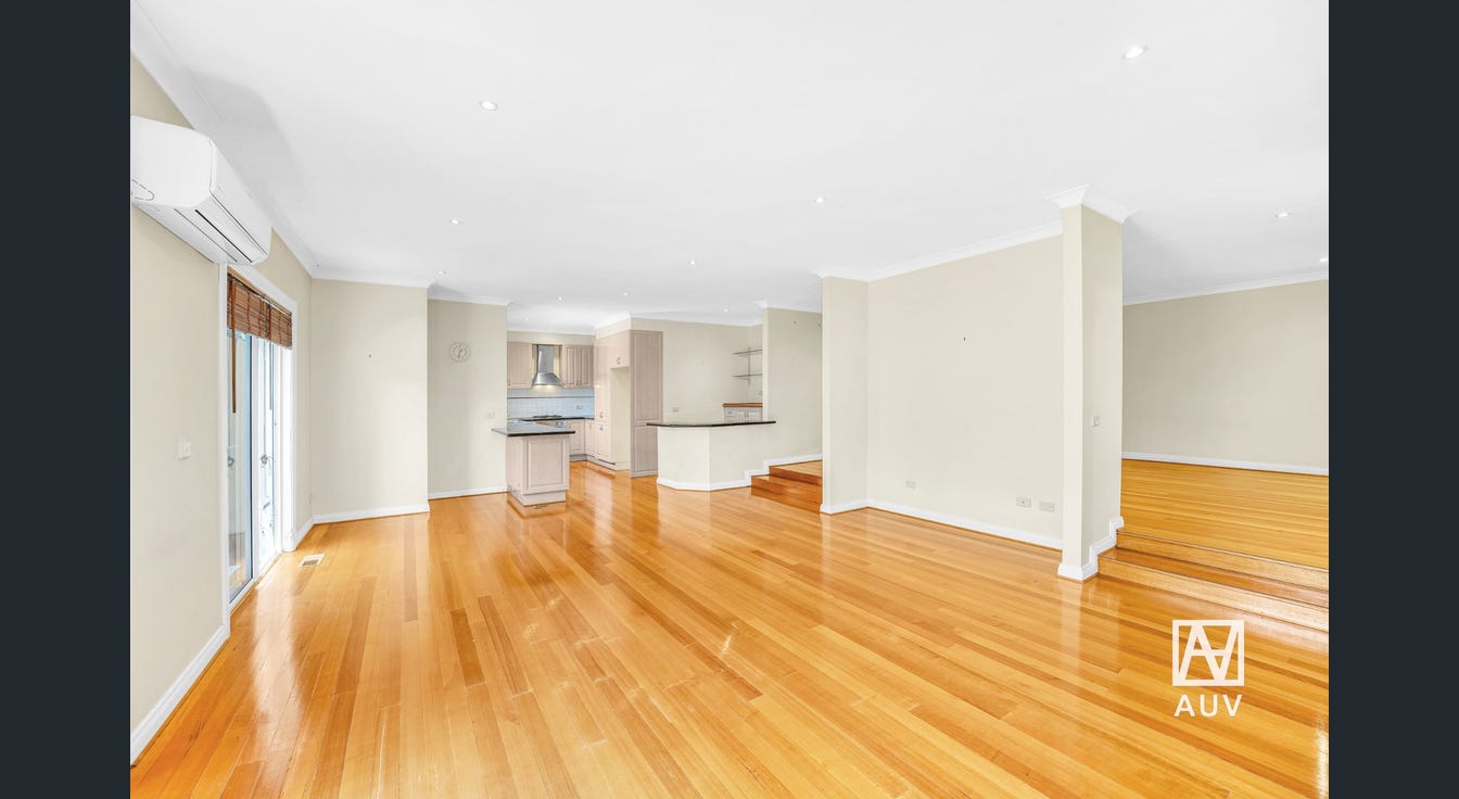 2/13 Latham St, Bentleigh East - Thumbnail 2
