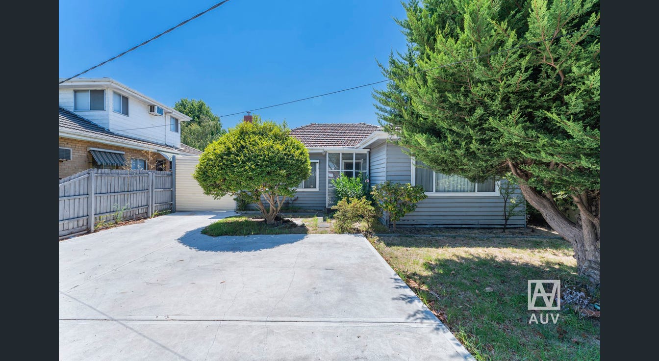 1427 Centre Road, Clayton - Image 1