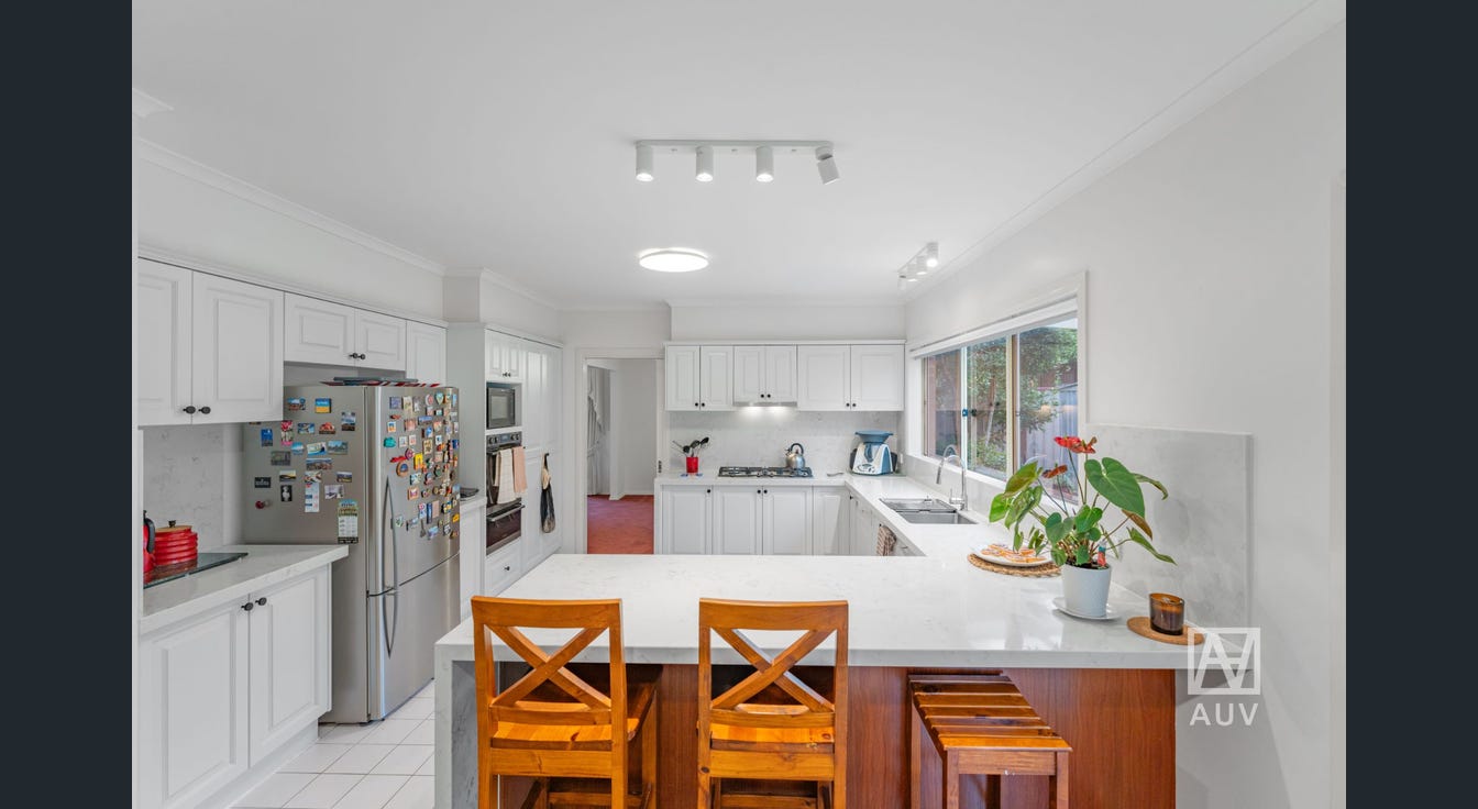 39 Dealing Drive, Oakleigh South - Thumbnail 3