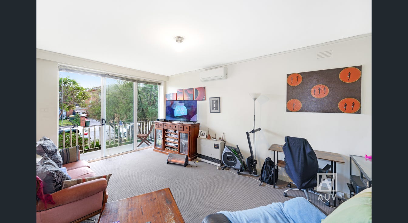 1/10 Crimea Street, Caulfield North - Image 1