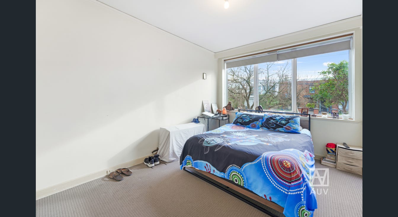 1/10 Crimea Street, Caulfield North - Thumbnail 3