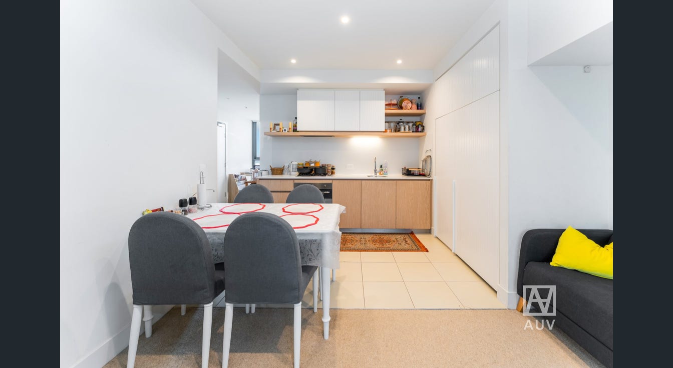 501/8 Station Street, Caulfield North - Thumbnail 3