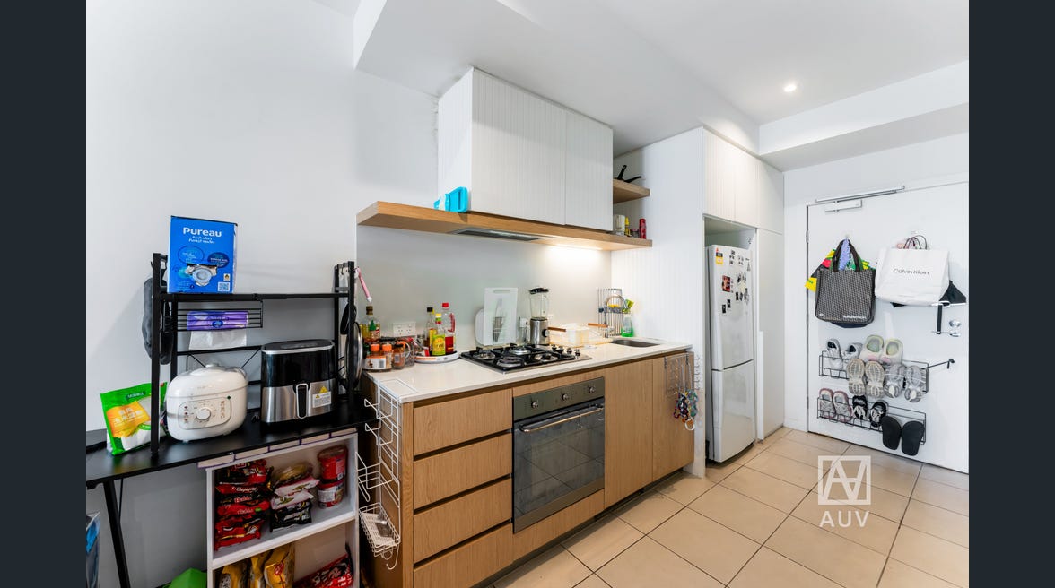 306/11 Bond Street, Caulfield North - Thumbnail 3