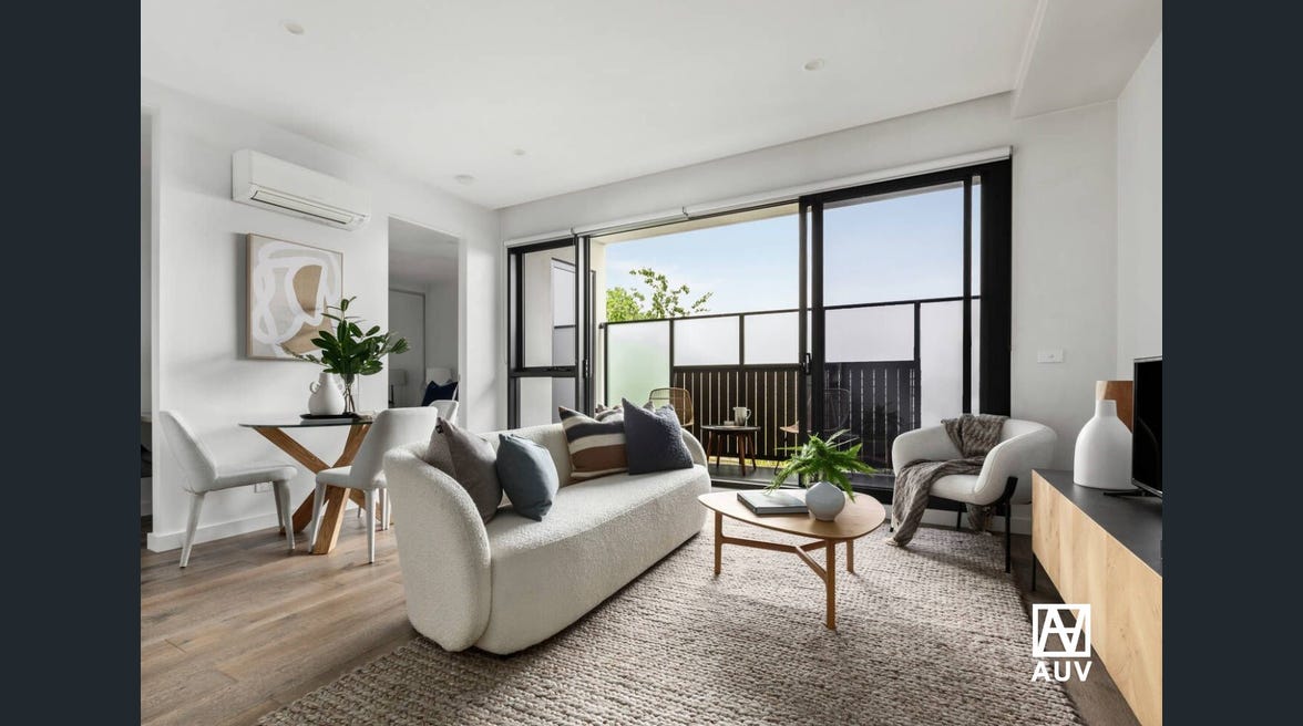 102/9 Camira Street