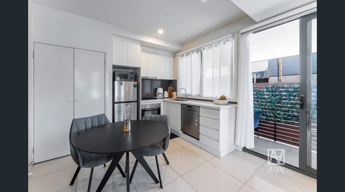 1/175 Balaclava Rd, Caulfield North - Thumbnail 3