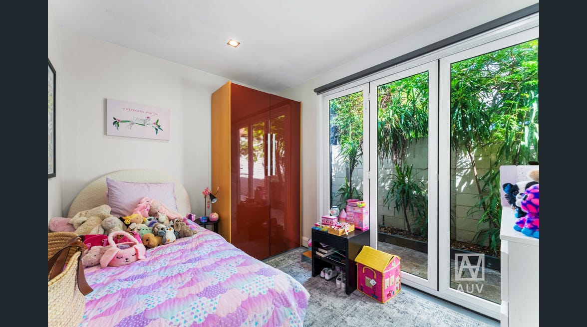74 Lang St, South Yarra - Thumbnail 5