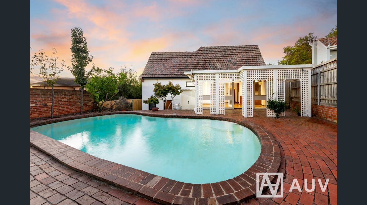 16 Riverview Road, Balwyn North - Thumbnail 3