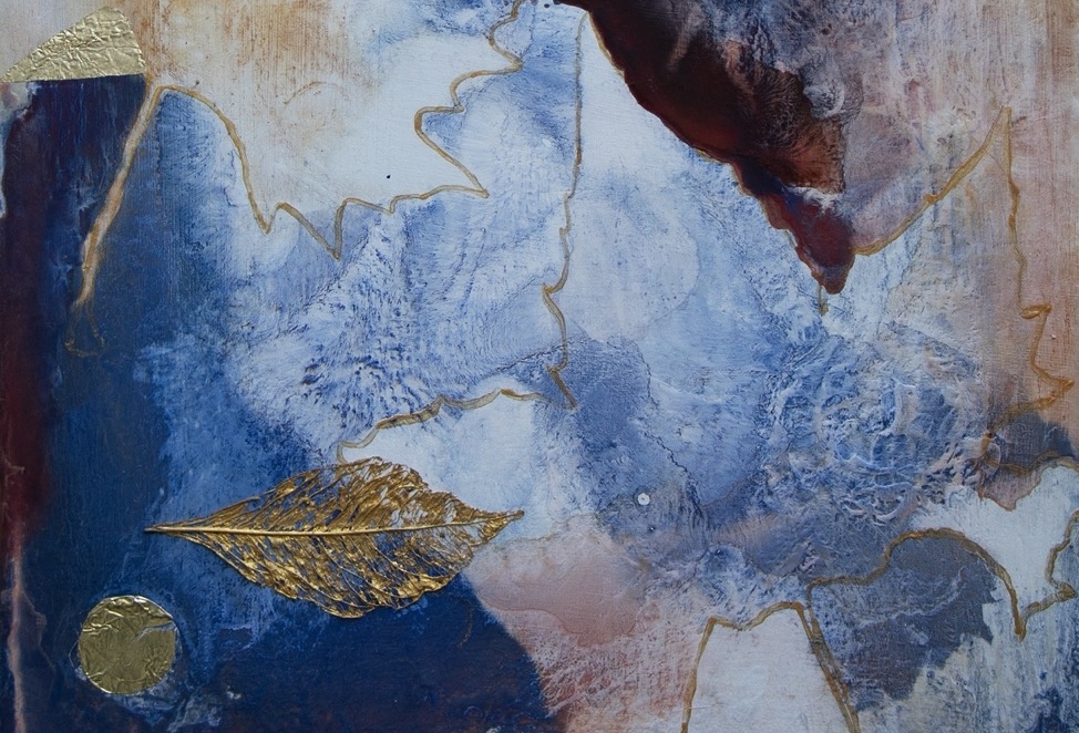 Discover The Cycle of Life, a collection inspired by a decayed leaf that transforms discarded metallic packaging into contemporary art exploring nature, recycling and value.