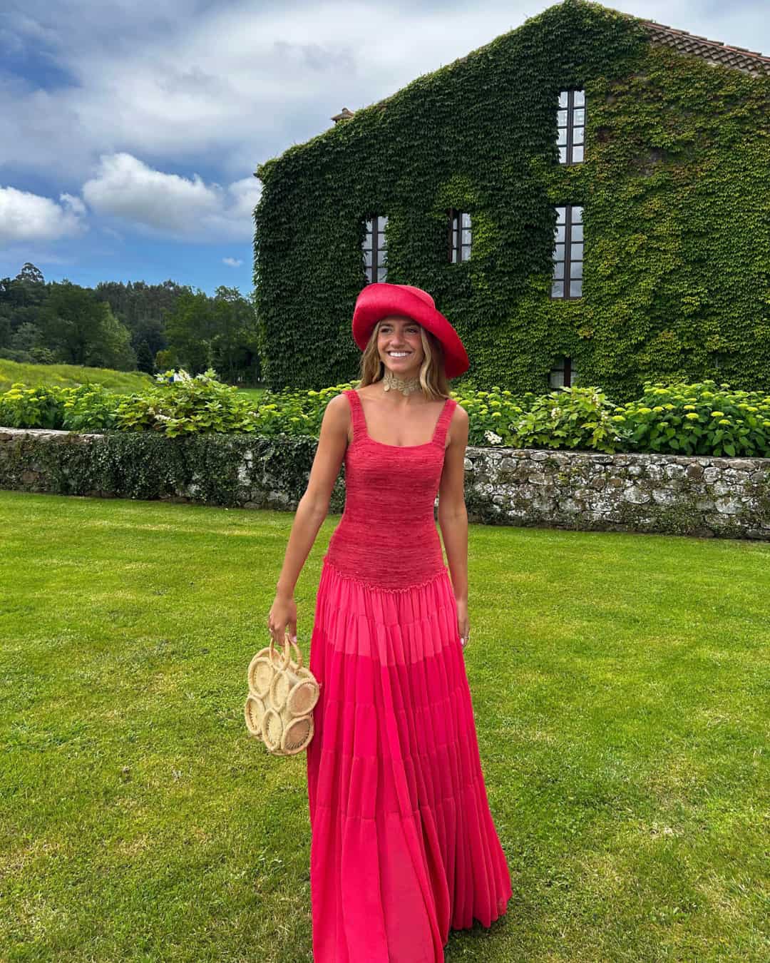 Vestido de Claw The Label para invitada disponible en Jointy