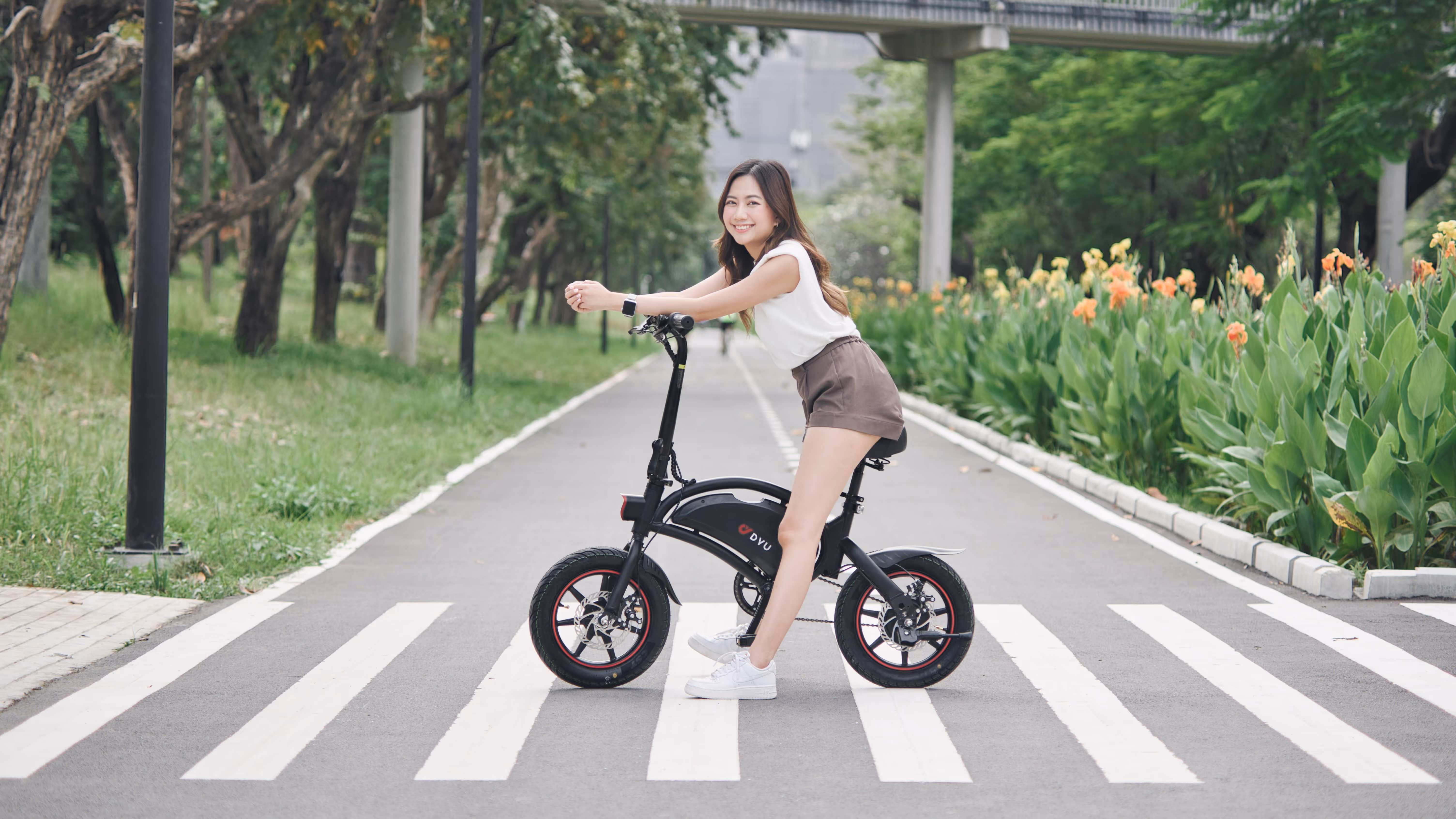 จักรยานไฟฟ้าผ่อนได้ รุ่น DYU D3f