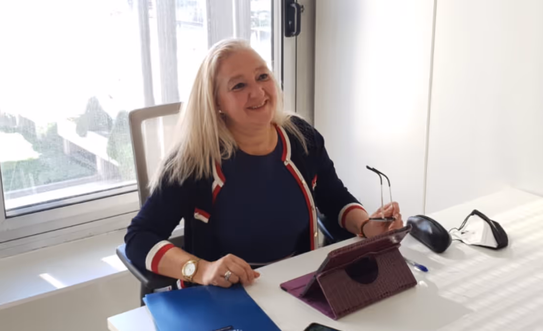 Professional signing documents with a digital signature and approval workflow system