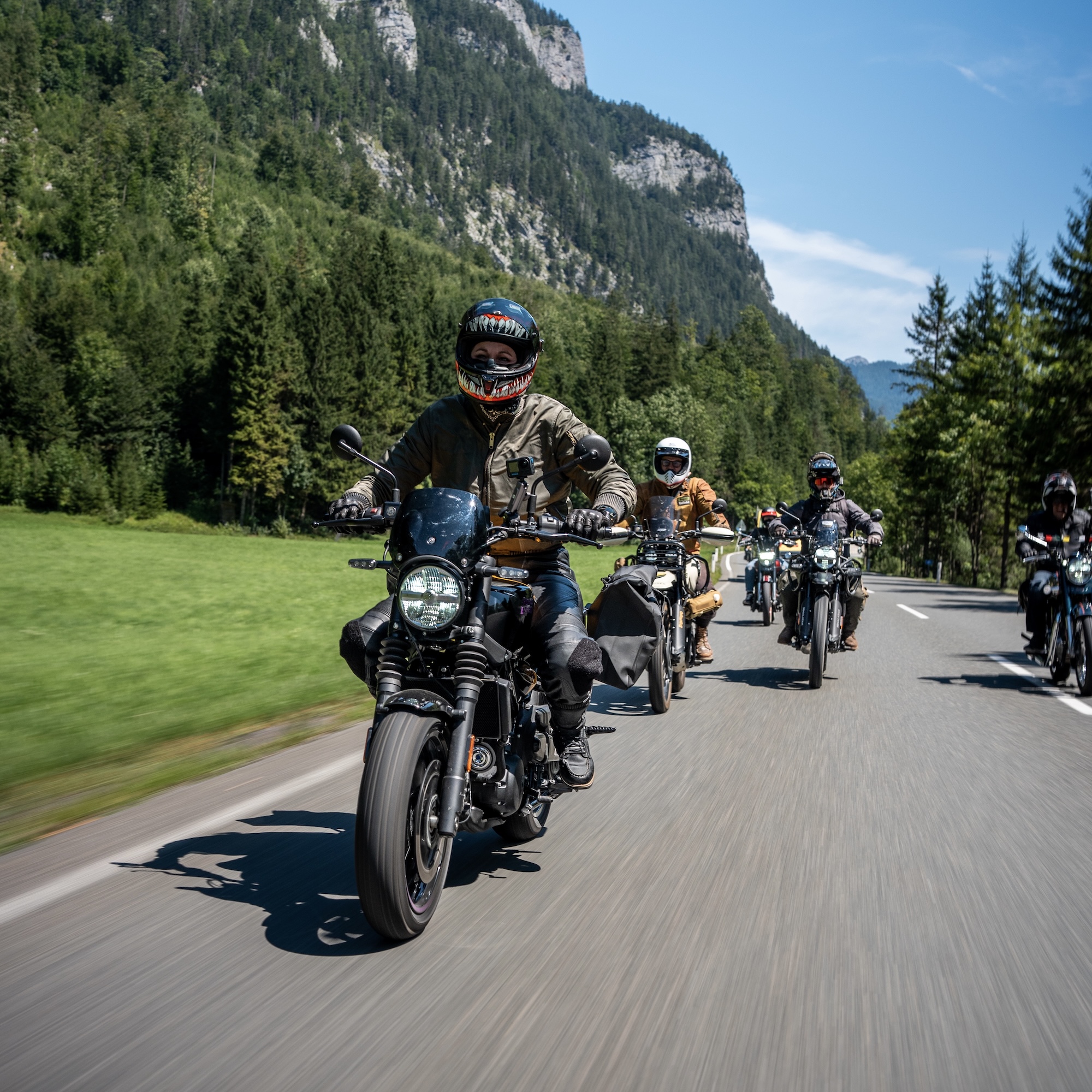 Full Throttle in den Chiemgauer Alpen: Royal Enfield beim RIDE – The Moto Festival