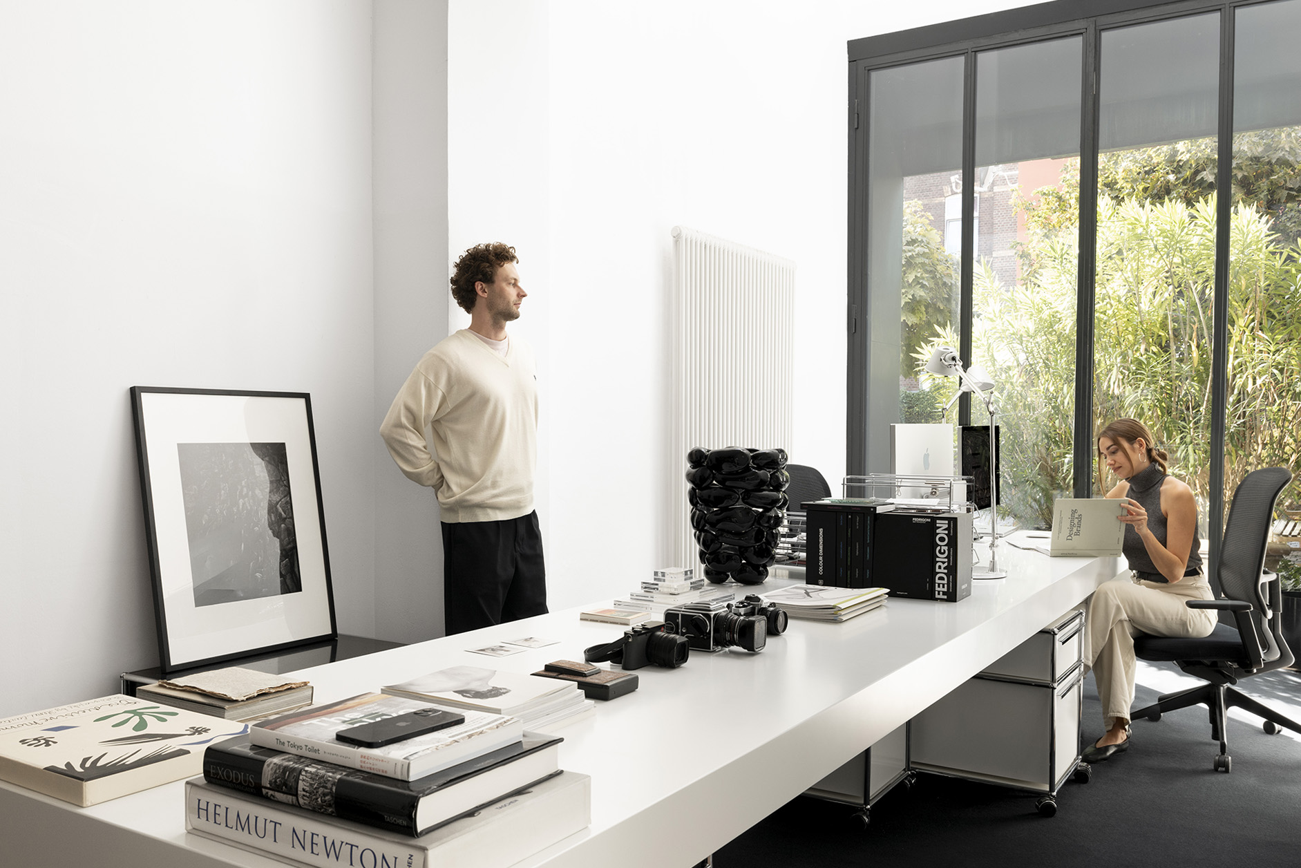 Totale Ansicht von Büro mit Founder Duo