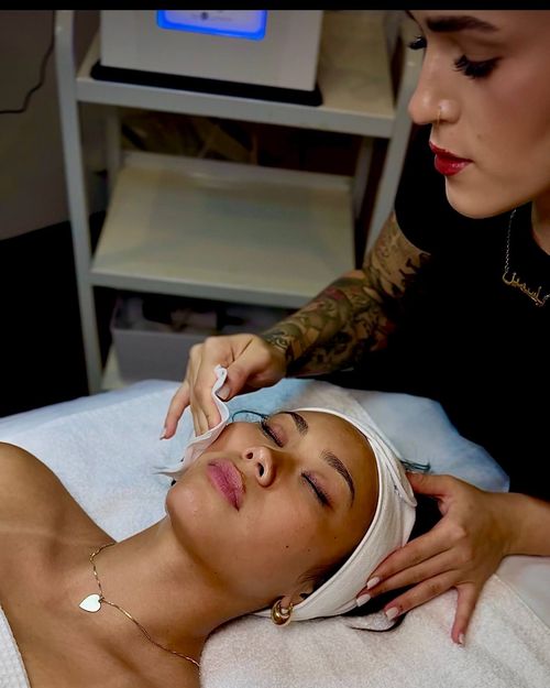 hydrafacial-treatment-add-on-smooth-skin