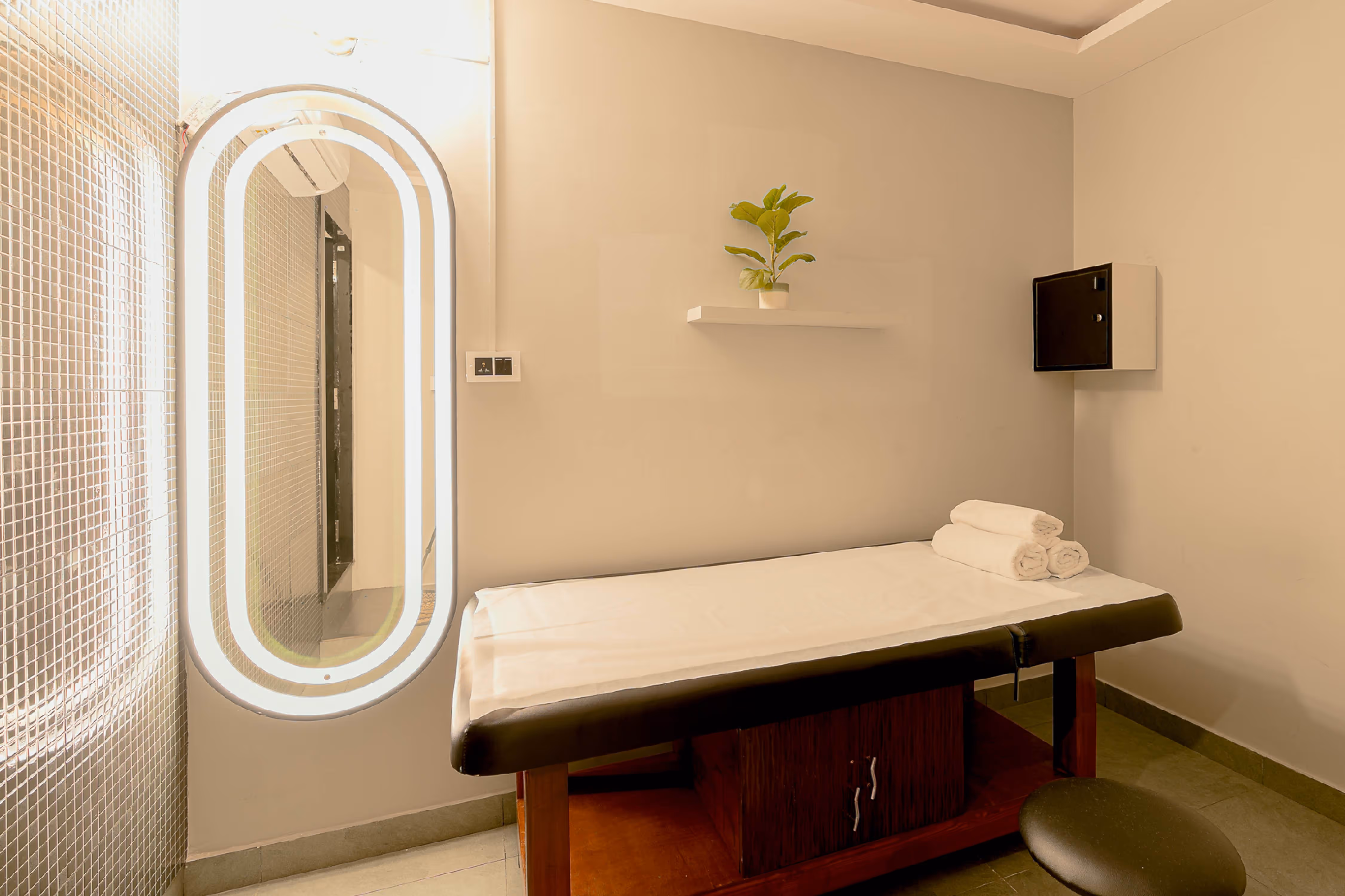 TONI&GUY spa room