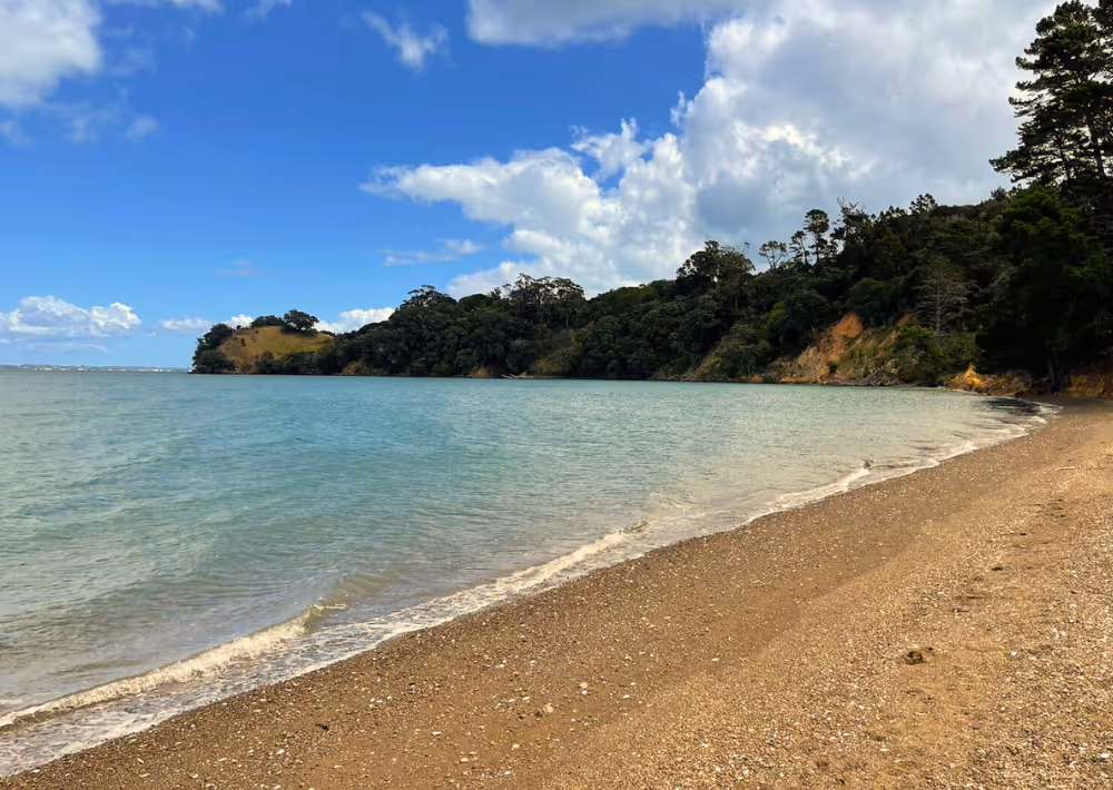Omana guests have access to a private beach on Waiheke Island
