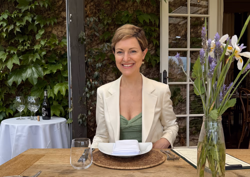 A beautiful Omana guest at Poderi Crisci restaurant